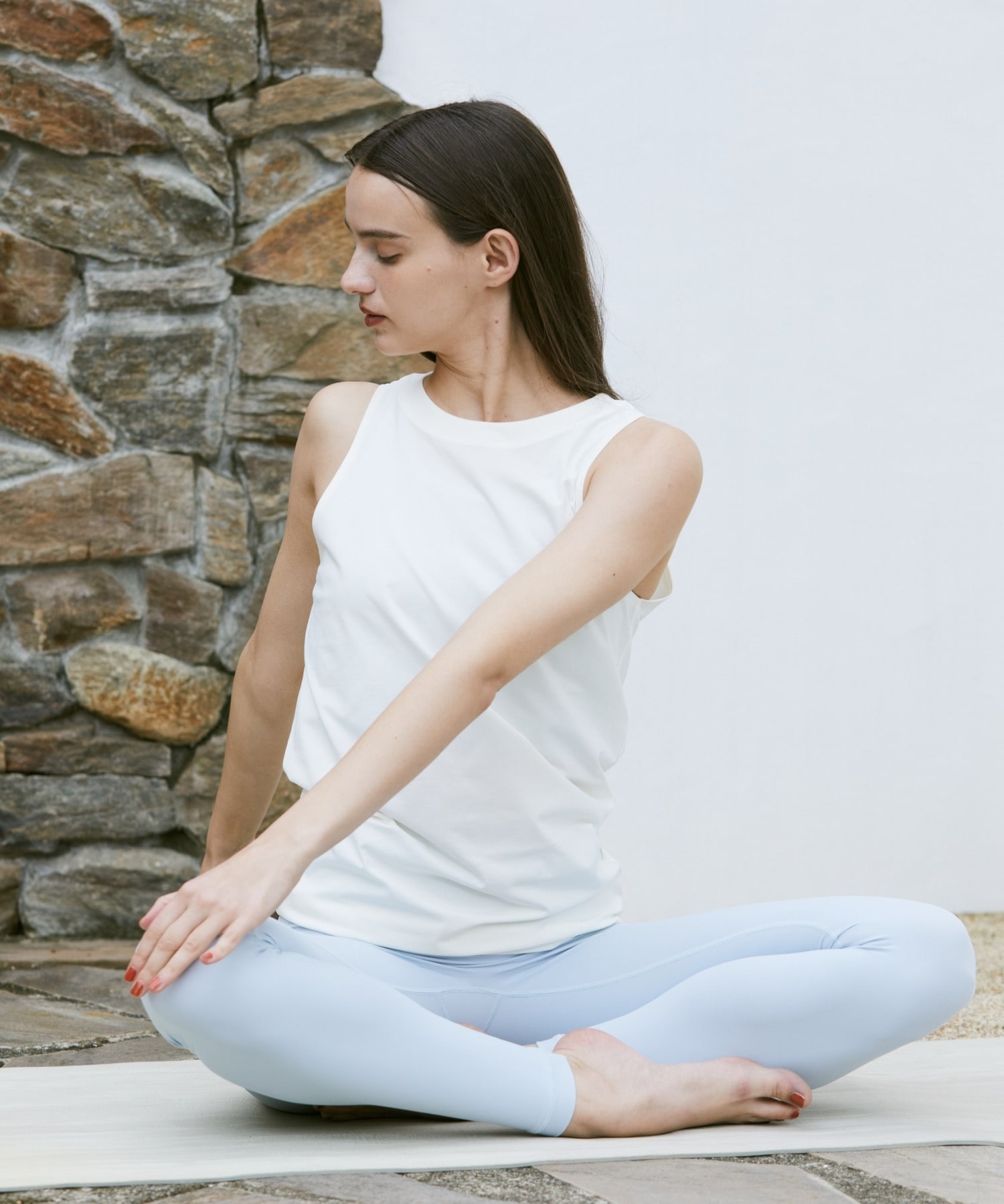 【Julier】ムーブプライムタンクトップ/UVカット・吸水速乾 詳細画像 チャコール 3