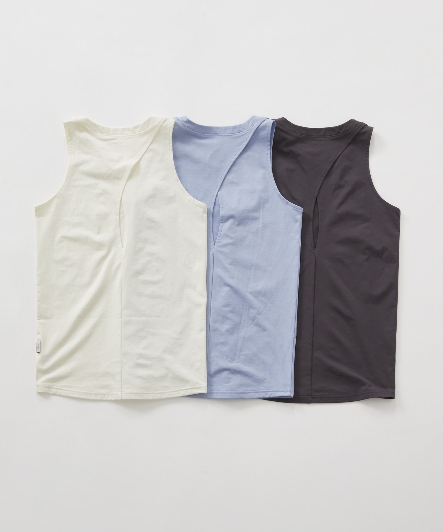 【Julier】ムーブプライムタンクトップ/UVカット・吸水速乾 詳細画像 チャコール 9