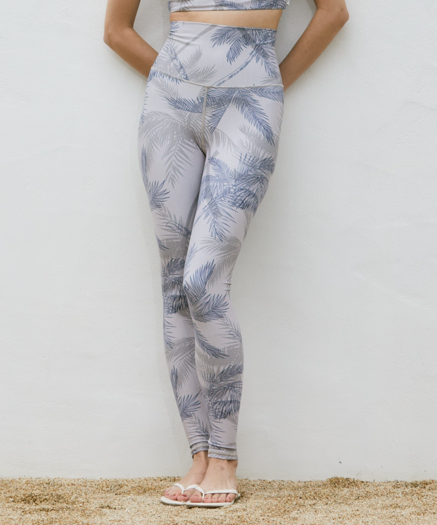 【Julier】palm treeプリントスーパーハイレギンス/UVカット・吸汗速乾・ホットヨガ対応・水着・水陸両用 詳細画像 ベージュ 1