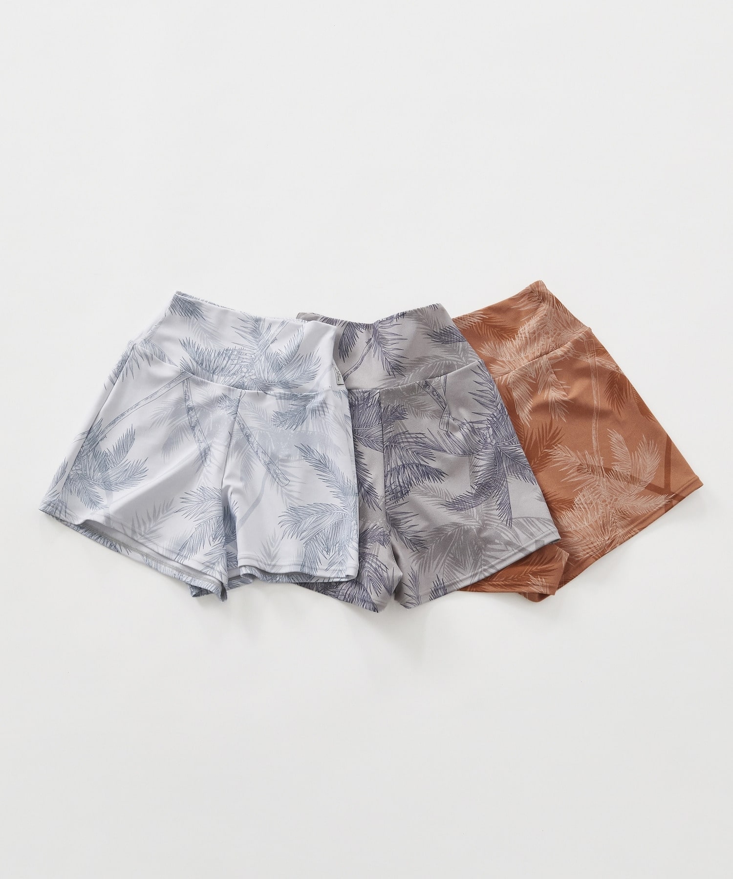 【Julier】palm treeプリントショートパンツ/UVカット・吸汗速乾・ホットヨガ対応・水着・水陸両用 詳細画像 ベージュ 8