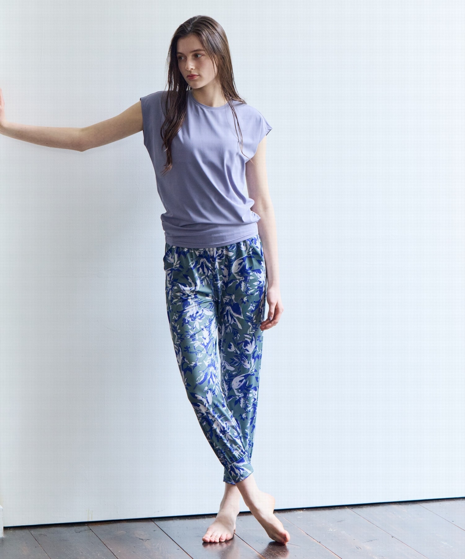 【Julier】【定番】Ecocoフレンチスリーブトップス/エコ・UVカット・吸汗速乾・ハイストレッチ・ホットヨガ対応・ラッシュガード 詳細画像 ブラック 5
