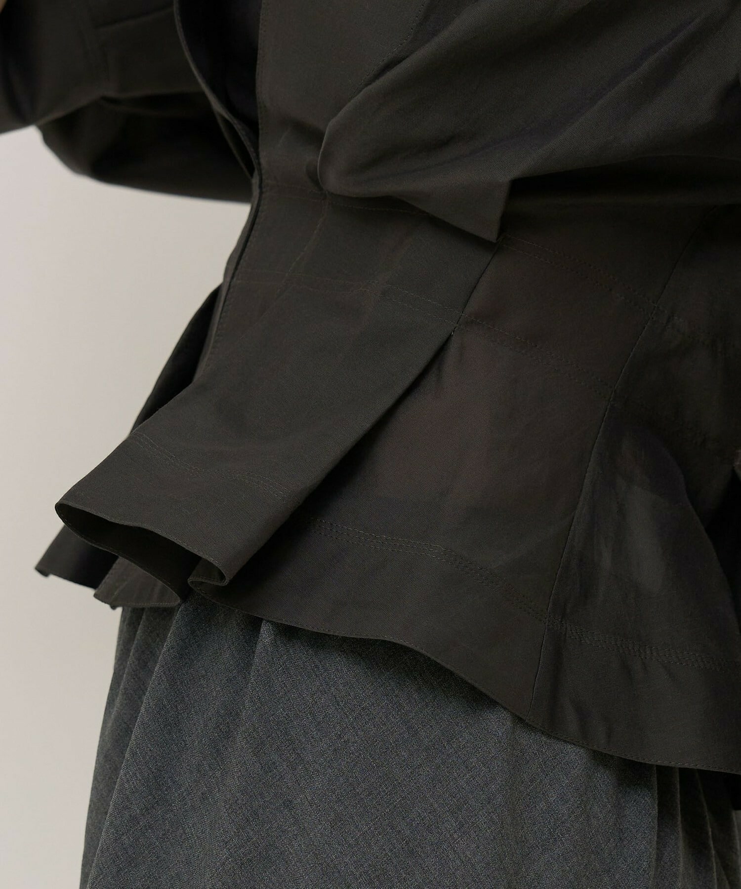 【unbilanc】カリーナブリルブラウス 詳細画像 スミクロ 11