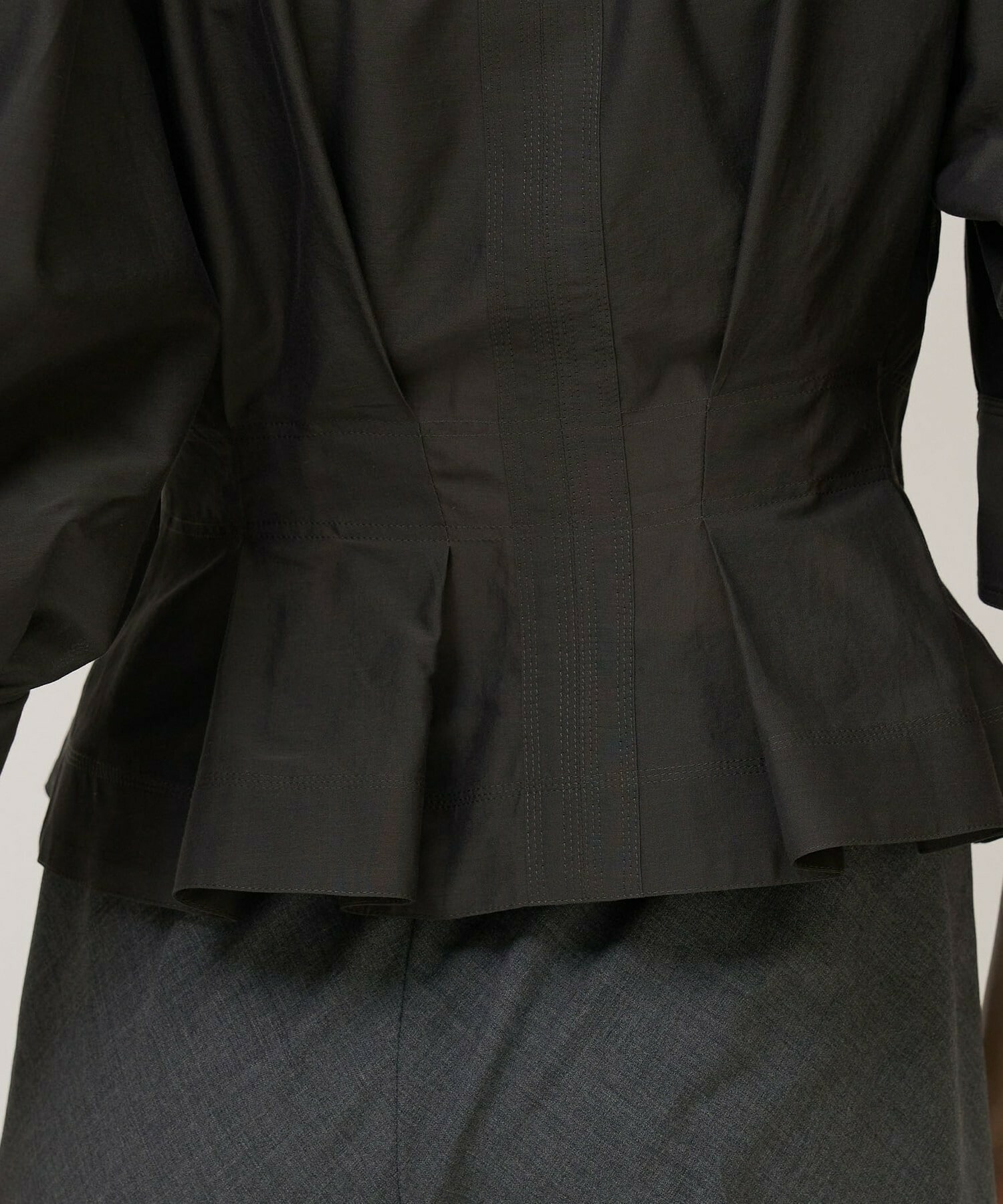 【unbilanc】カリーナブリルブラウス 詳細画像 スミクロ 13