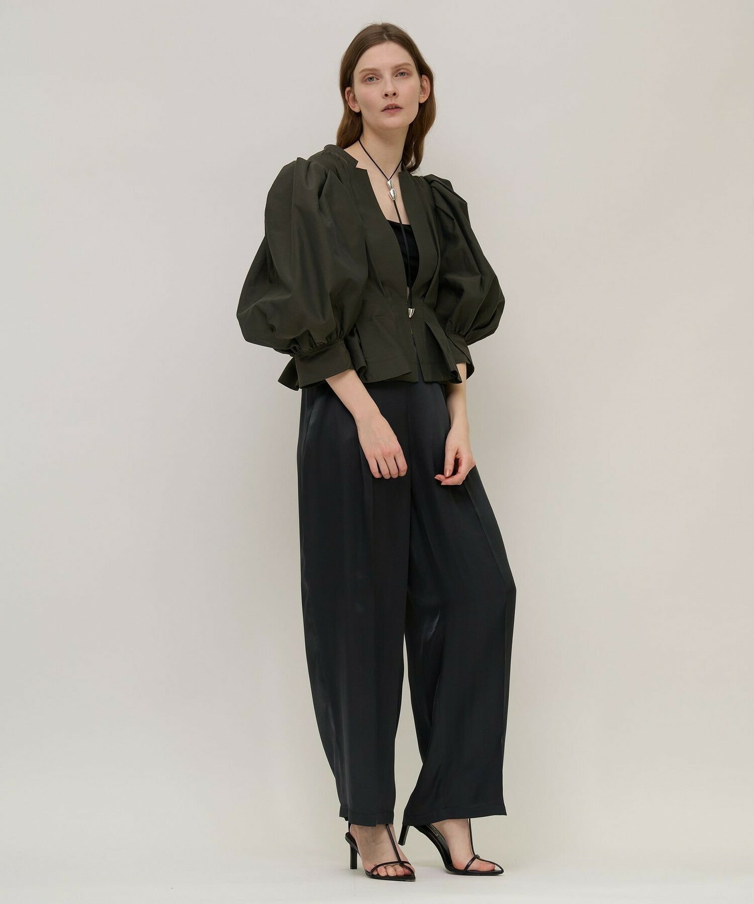 【unbilanc】カリーナブリルブラウス 詳細画像 スミクロ 22