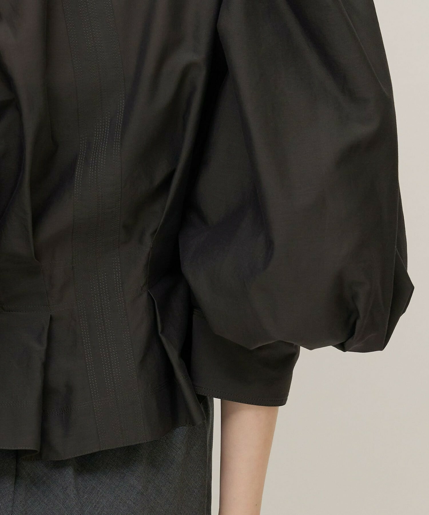 【unbilanc】カリーナブリルブラウス 詳細画像 スミクロ 8