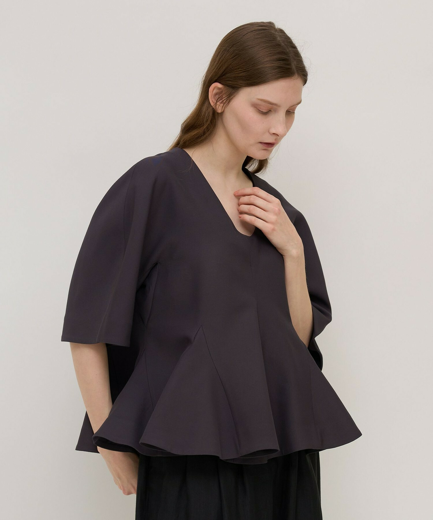 【unbilanc】ホワイトダリアブラウス 詳細画像 ダークグレー 14