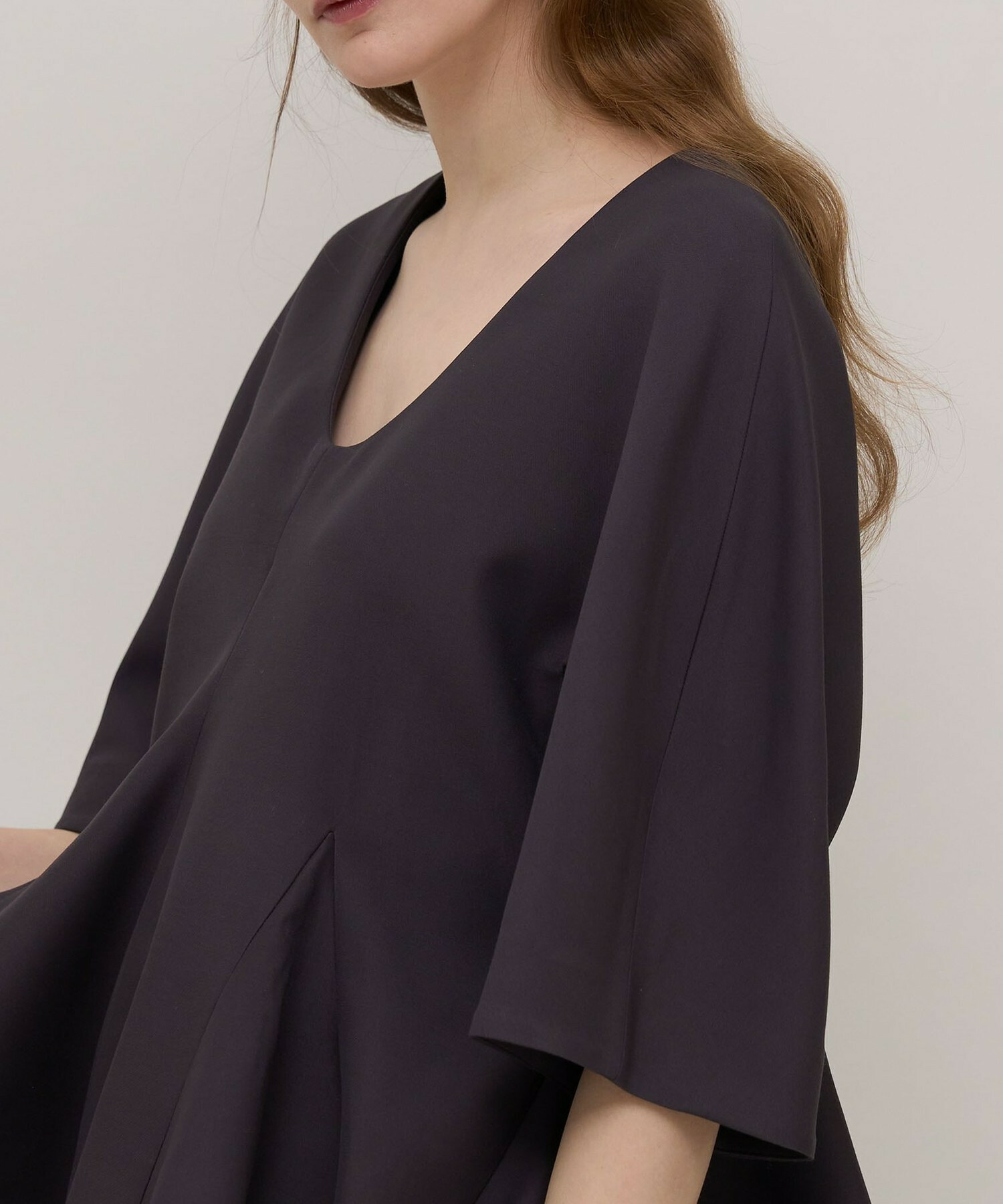 【unbilanc】ホワイトダリアブラウス 詳細画像 ダークグレー 15