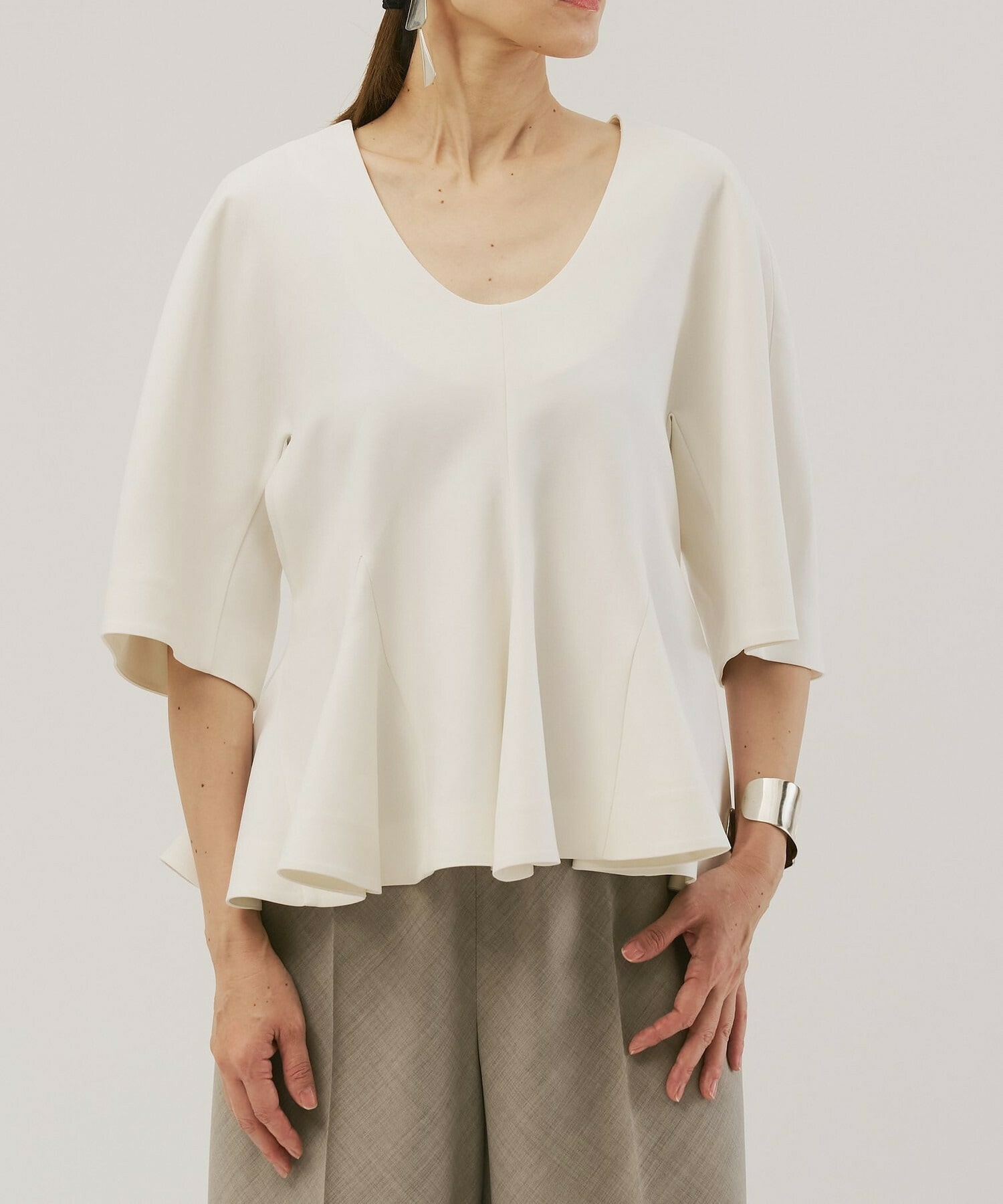 【unbilanc】ホワイトダリアブラウス 詳細画像 オフホワイト 4