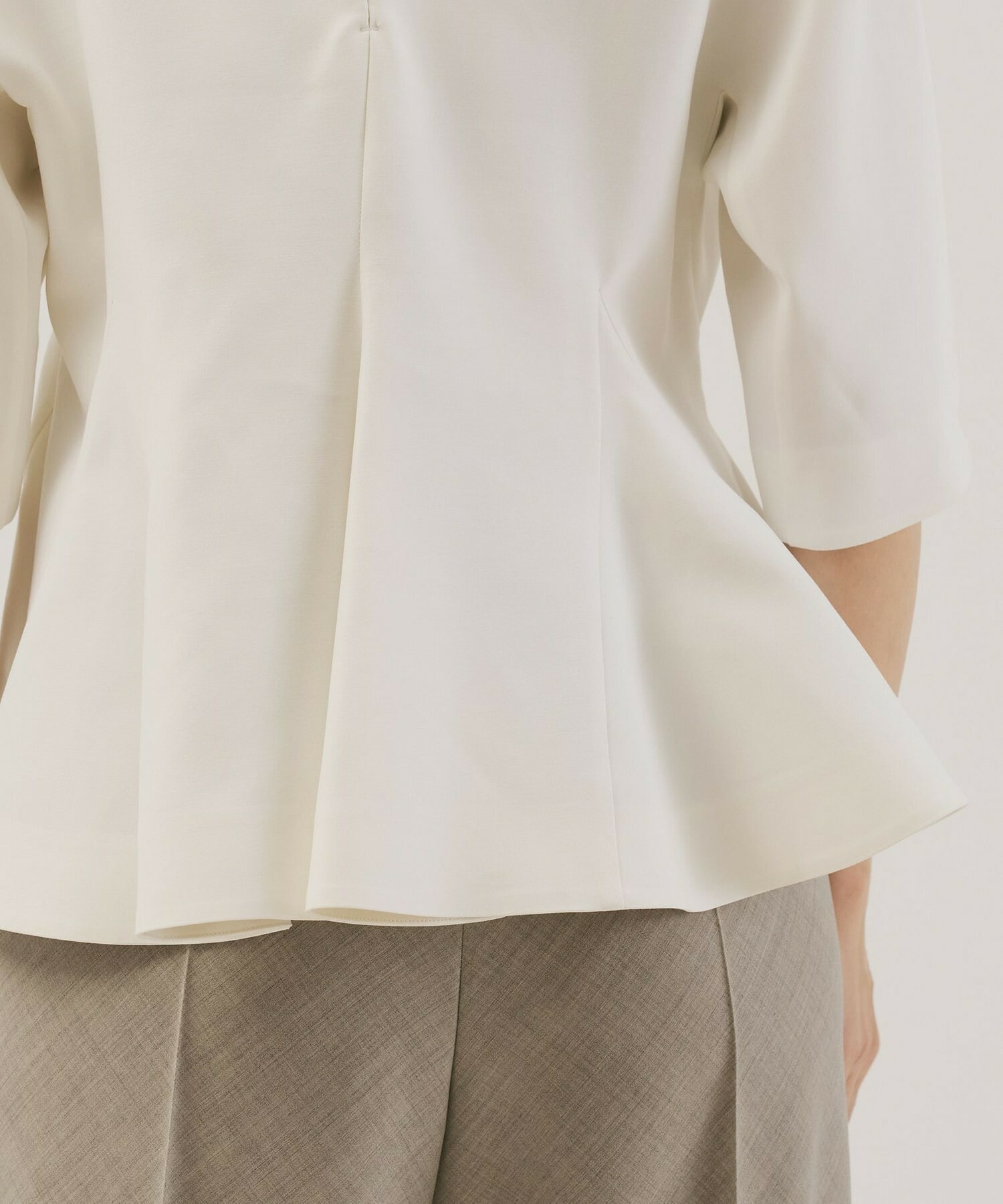 【unbilanc】ホワイトダリアブラウス 詳細画像 オフホワイト 7
