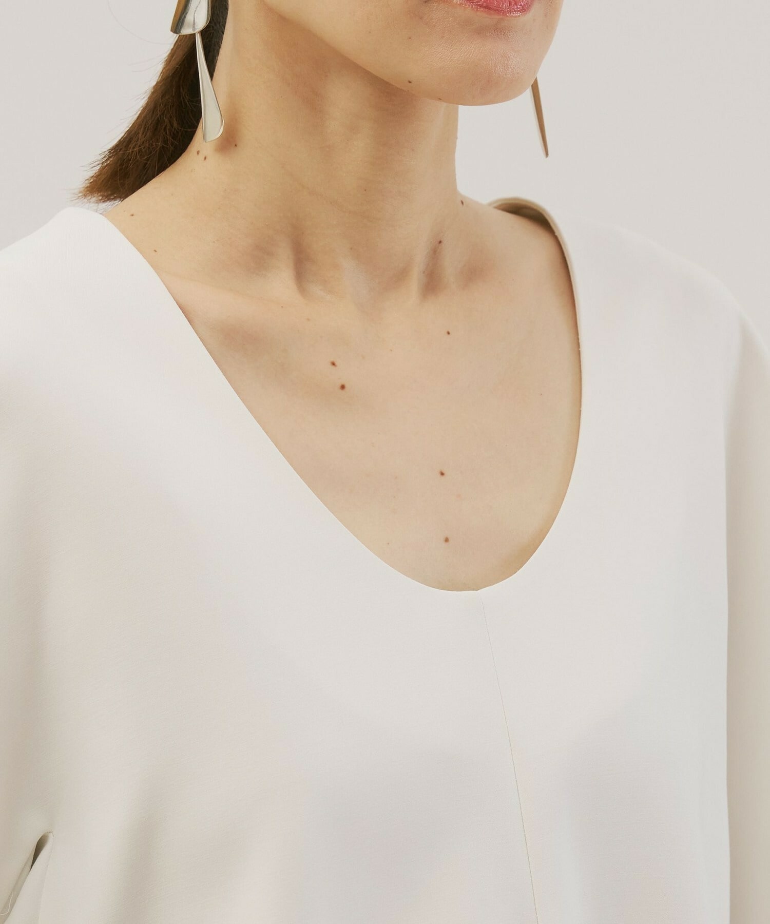 【unbilanc】ホワイトダリアブラウス 詳細画像 オフホワイト 8