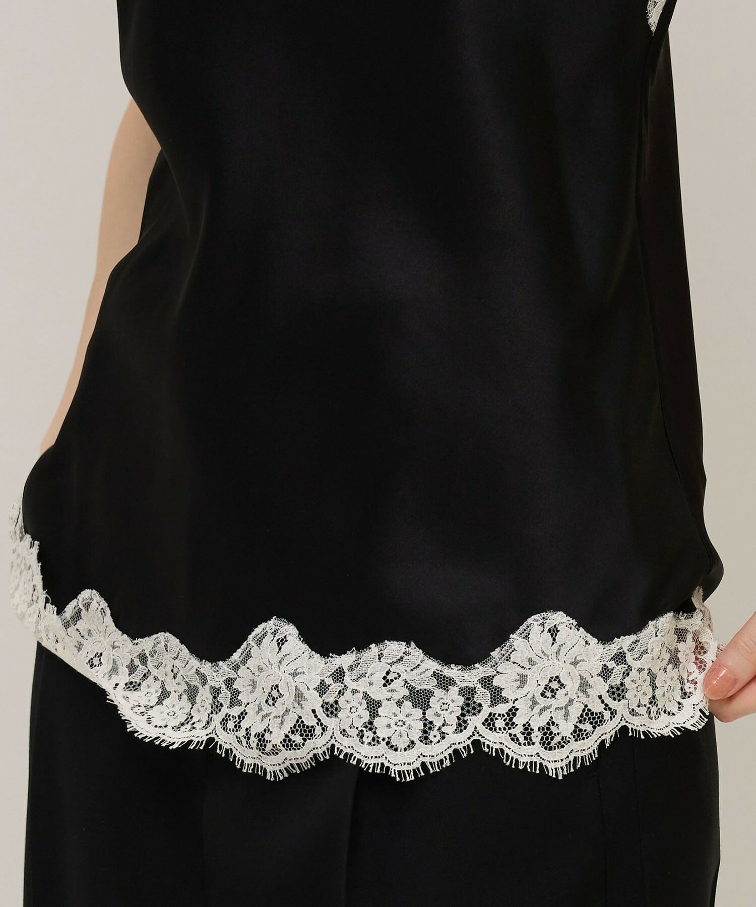 【unbilanc】ストークランジェリー 詳細画像 ブラック&times;ホワイト 6