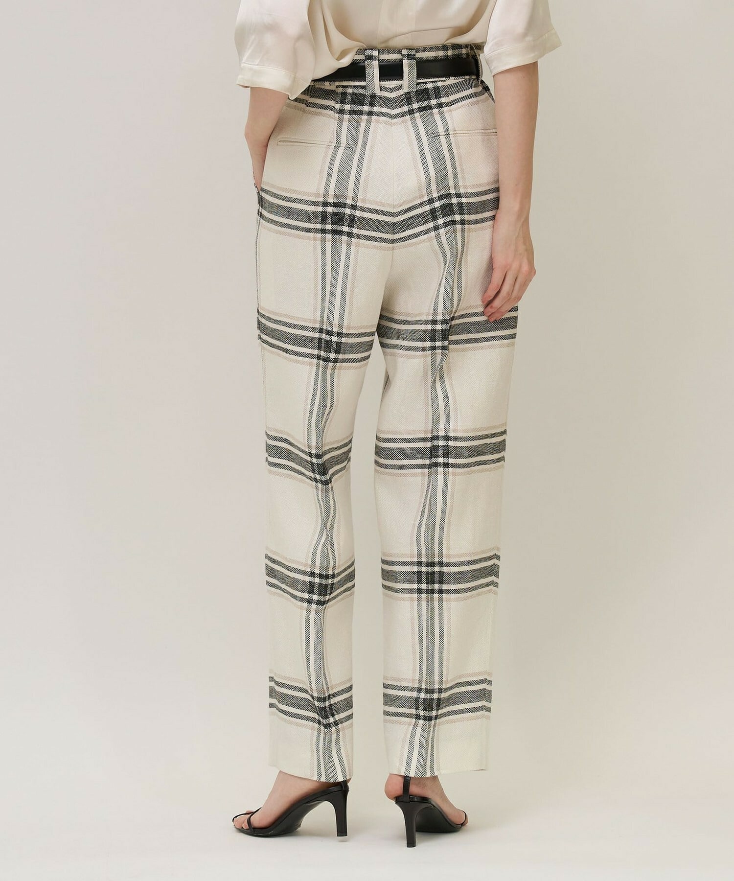 【unbilanc】リネンチェックローラマイルストークパンツ 詳細画像 ホワイト系その他 3