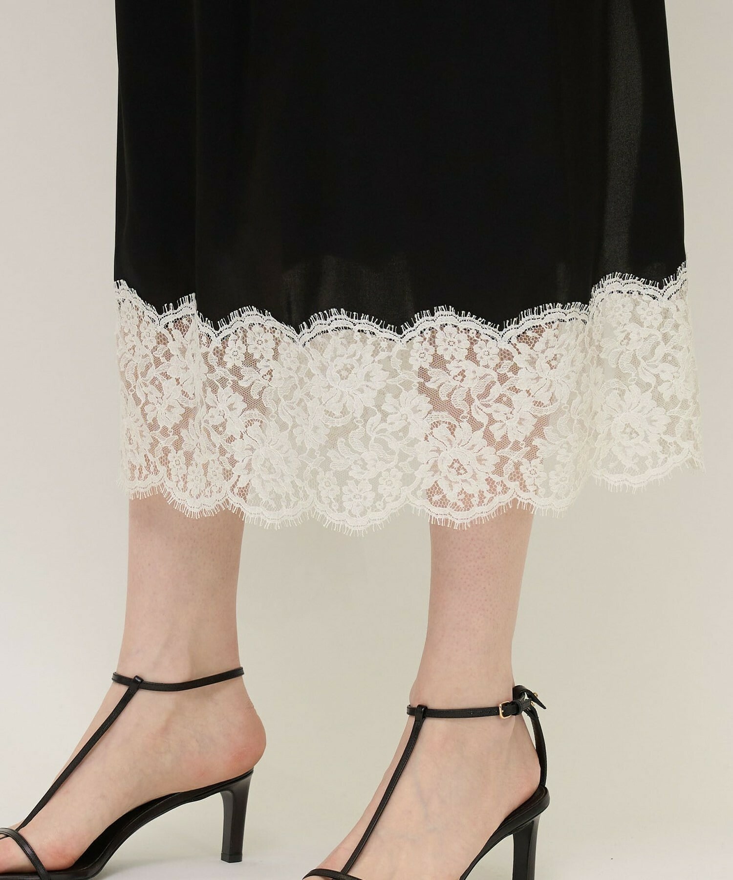 【unbilanc】ストークランジェリースカート 詳細画像 ブラック&times;ホワイト 6