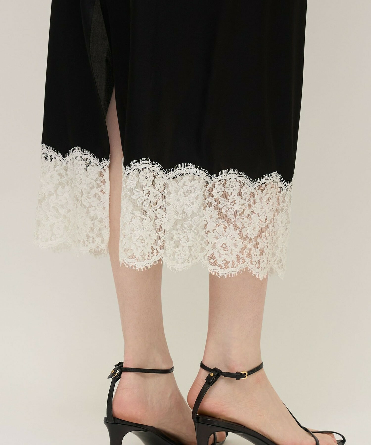 【unbilanc】ストークランジェリースカート 詳細画像 ブラック&times;ホワイト 7