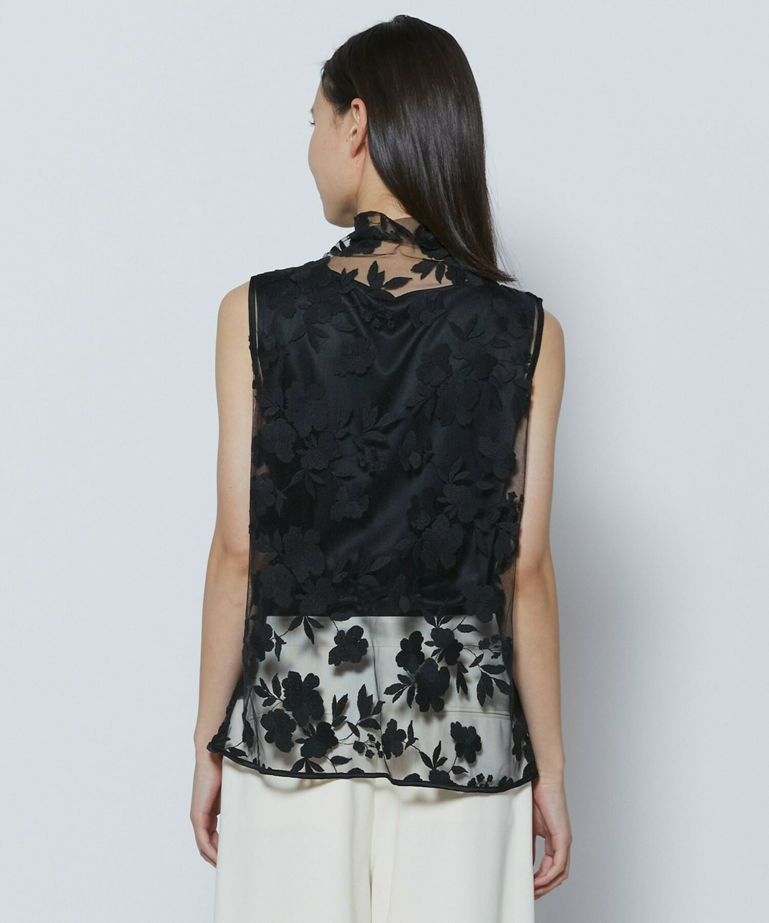 【COUTURIER】フラワーエンブロイダリーチュールノースリーブブラウス 詳細画像 ブラック 11
