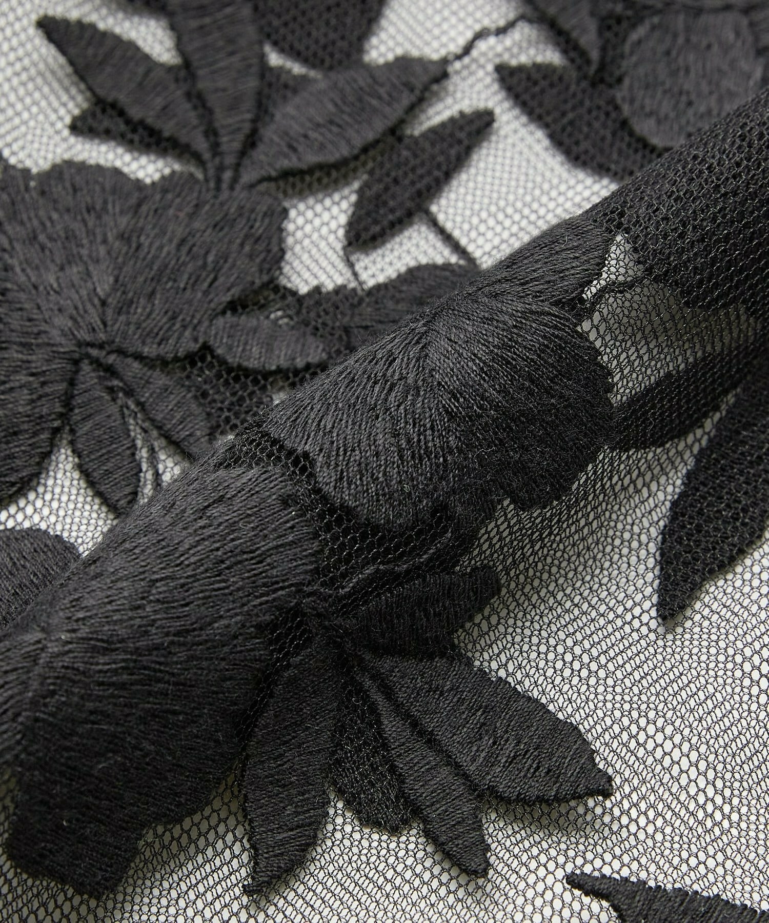 【COUTURIER】フラワーエンブロイダリーチュールノースリーブブラウス 詳細画像 ブラック 17