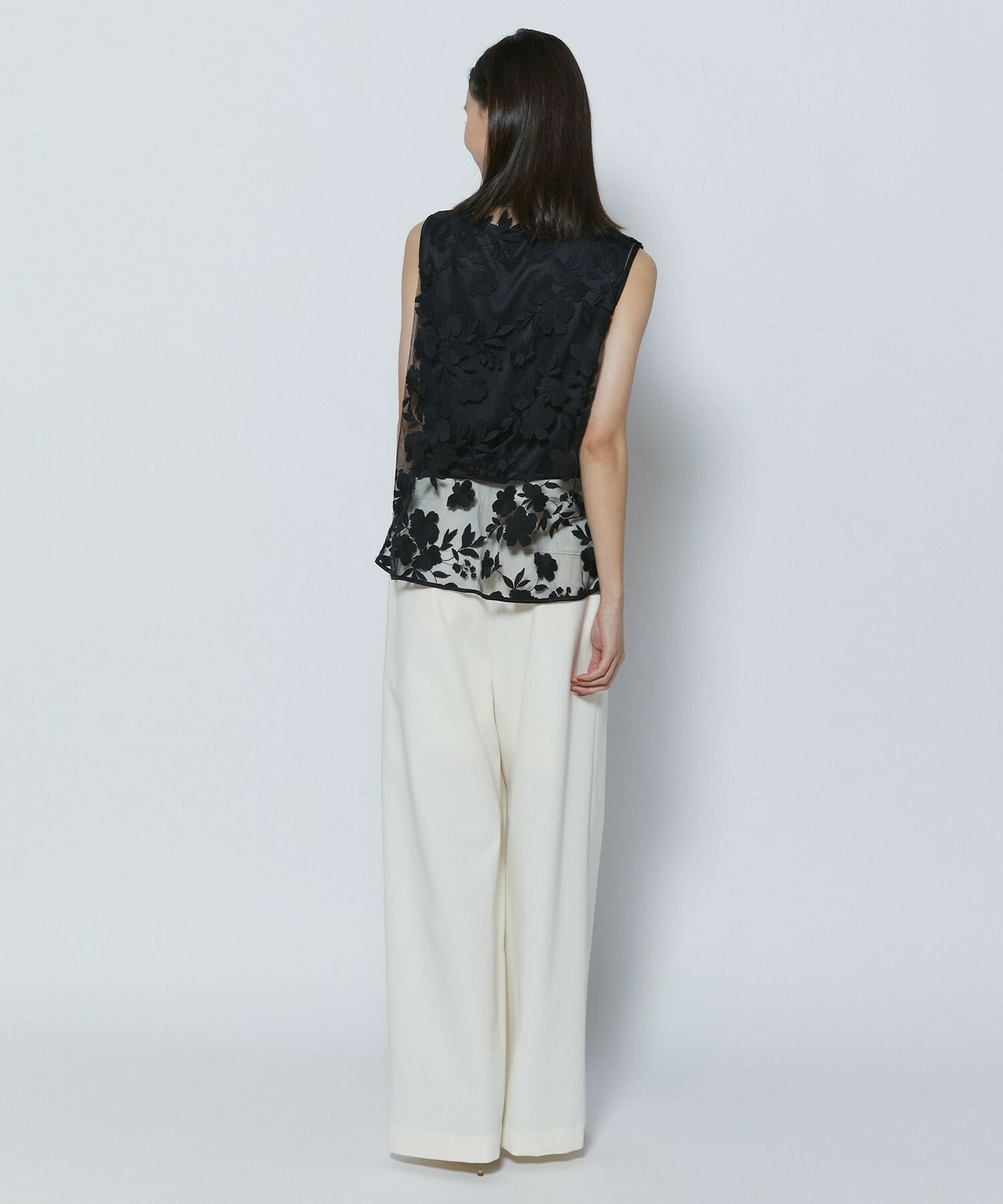 【COUTURIER】フラワーエンブロイダリーチュールノースリーブブラウス 詳細画像 ブラック 5