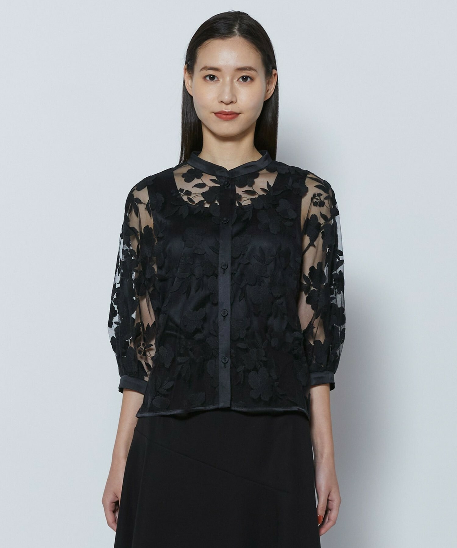 【COUTURIER】フラワーエンブロイダリーチュールブブラウス 詳細画像 ブラック 3