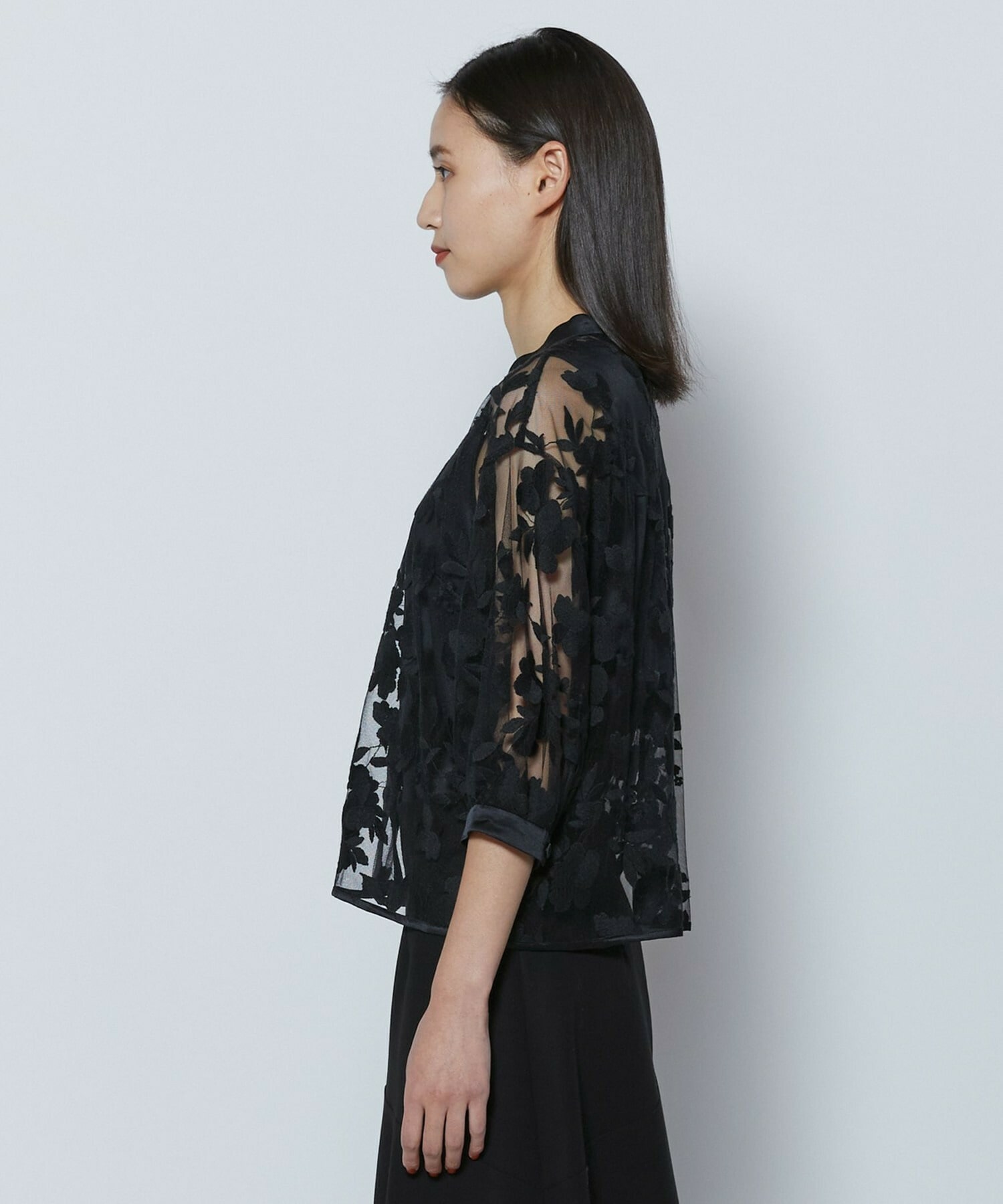 【COUTURIER】フラワーエンブロイダリーチュールブブラウス 詳細画像 ブラック 4