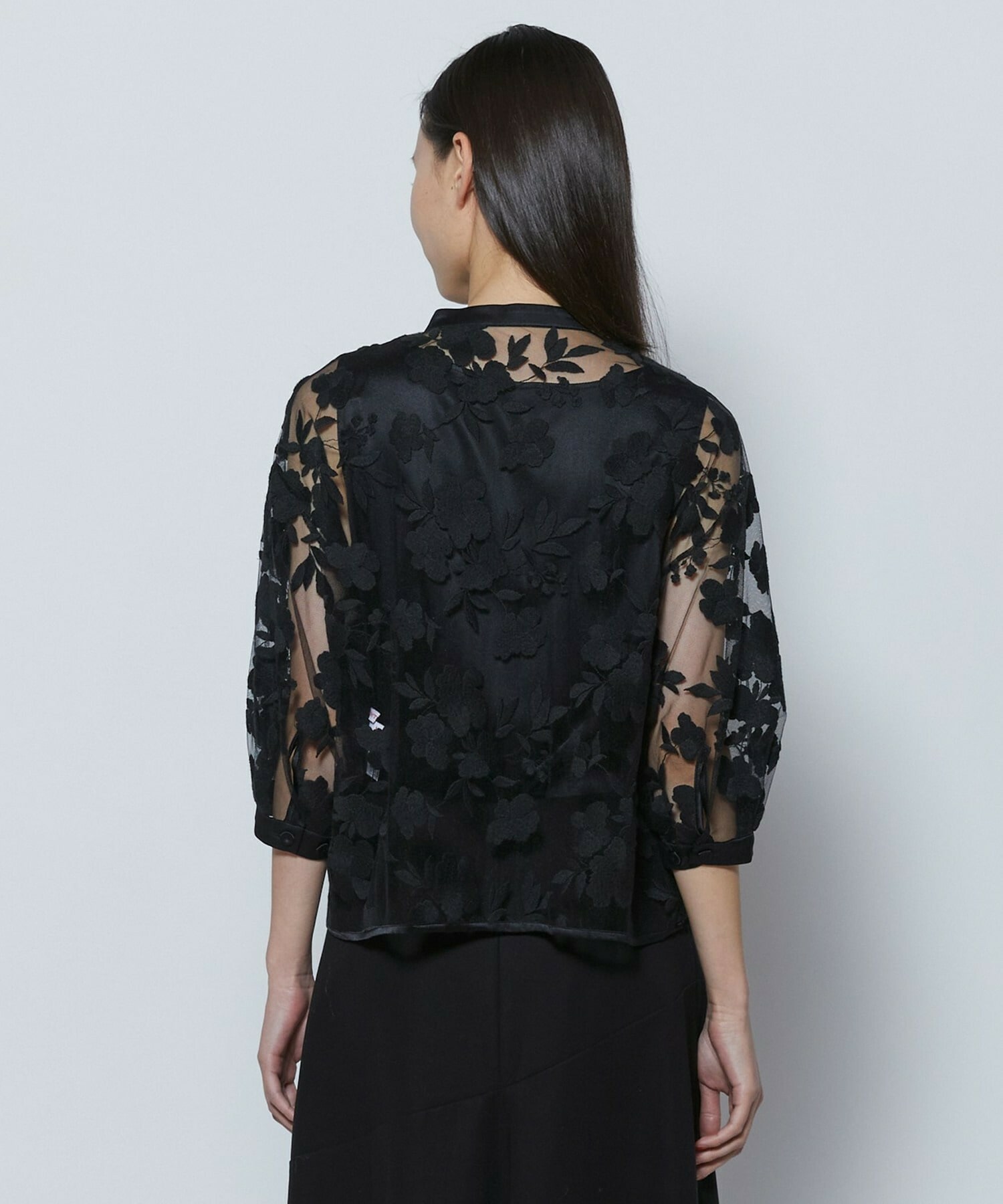 【COUTURIER】フラワーエンブロイダリーチュールブブラウス 詳細画像 ブラック 5