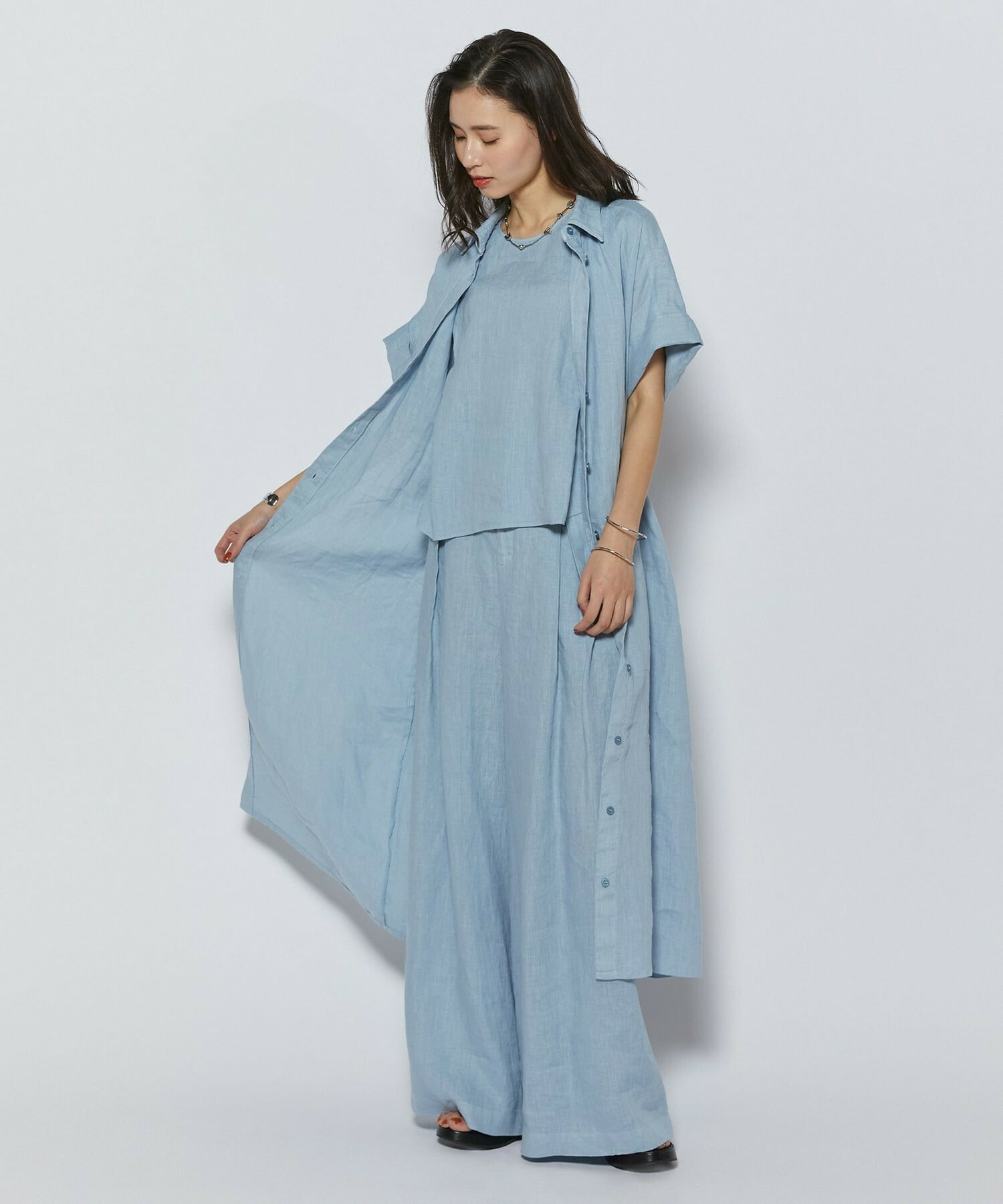 【L'EQUIPE】［eclat 2026年5月号掲載商品］ピュアリネンガーメントダイブラウス 詳細画像 サックスブルー 17