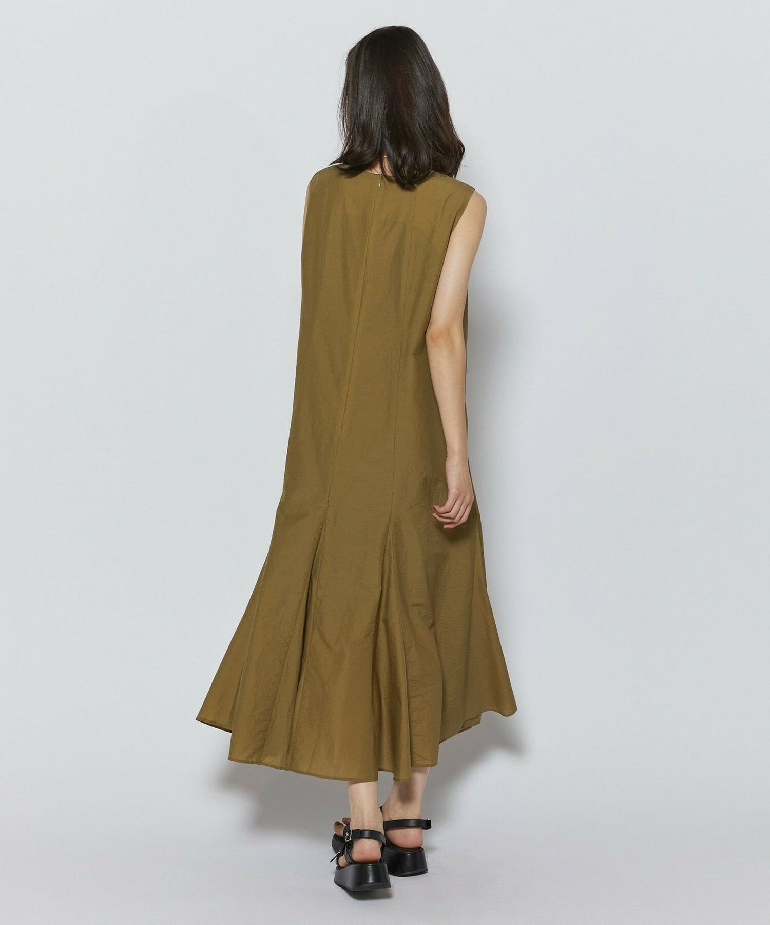 【L'EQUIPE】ナイロンコットンタフタワンピース 詳細画像 ブラック 3