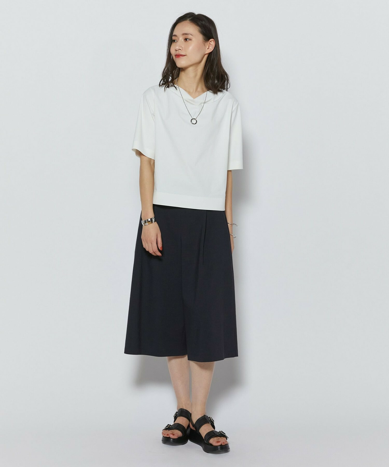 【L'EQUIPE】［eclat 2026年5月号掲載商品］クリスピーリネンストレッチキュロットパンツ 詳細画像 ネイビー 2