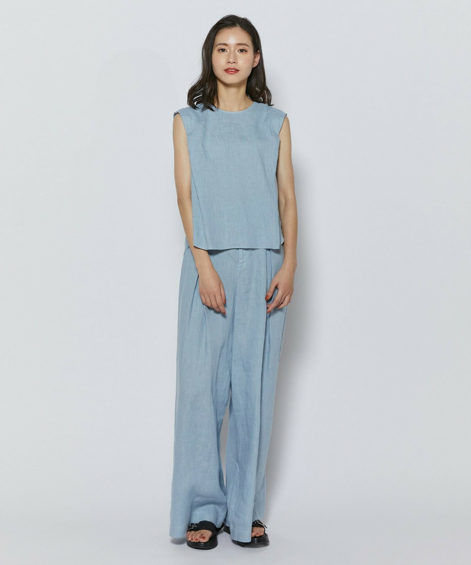 【L'EQUIPE】［eclat 2026年5月号掲載商品］ピュアリネンガーメントダイパンツ 詳細画像 サックスブルー 2