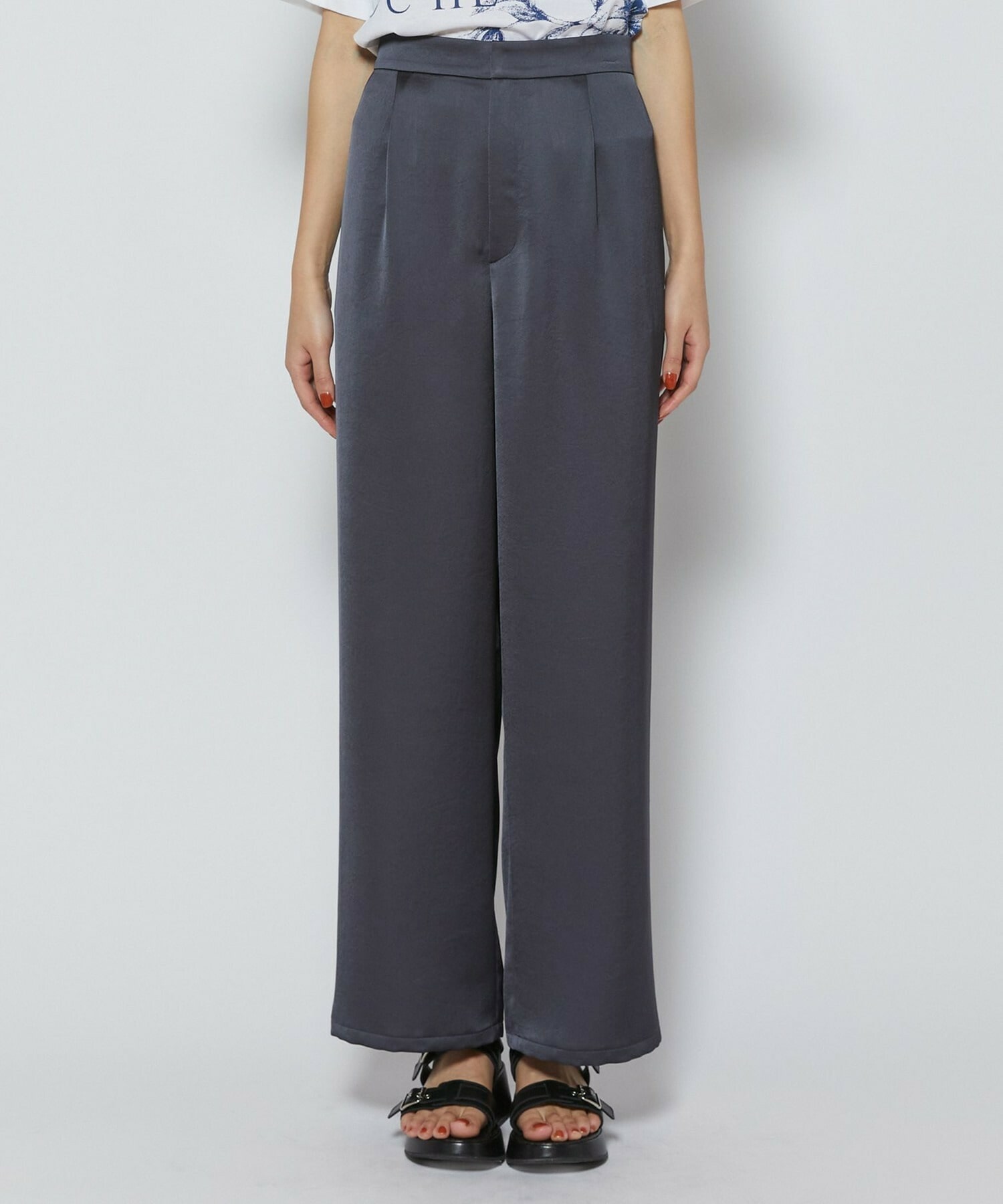 【L'EQUIPE】［eclat 2026年5月号掲載商品］ヴィンテージサテンパンツ 詳細画像 チャコール 28