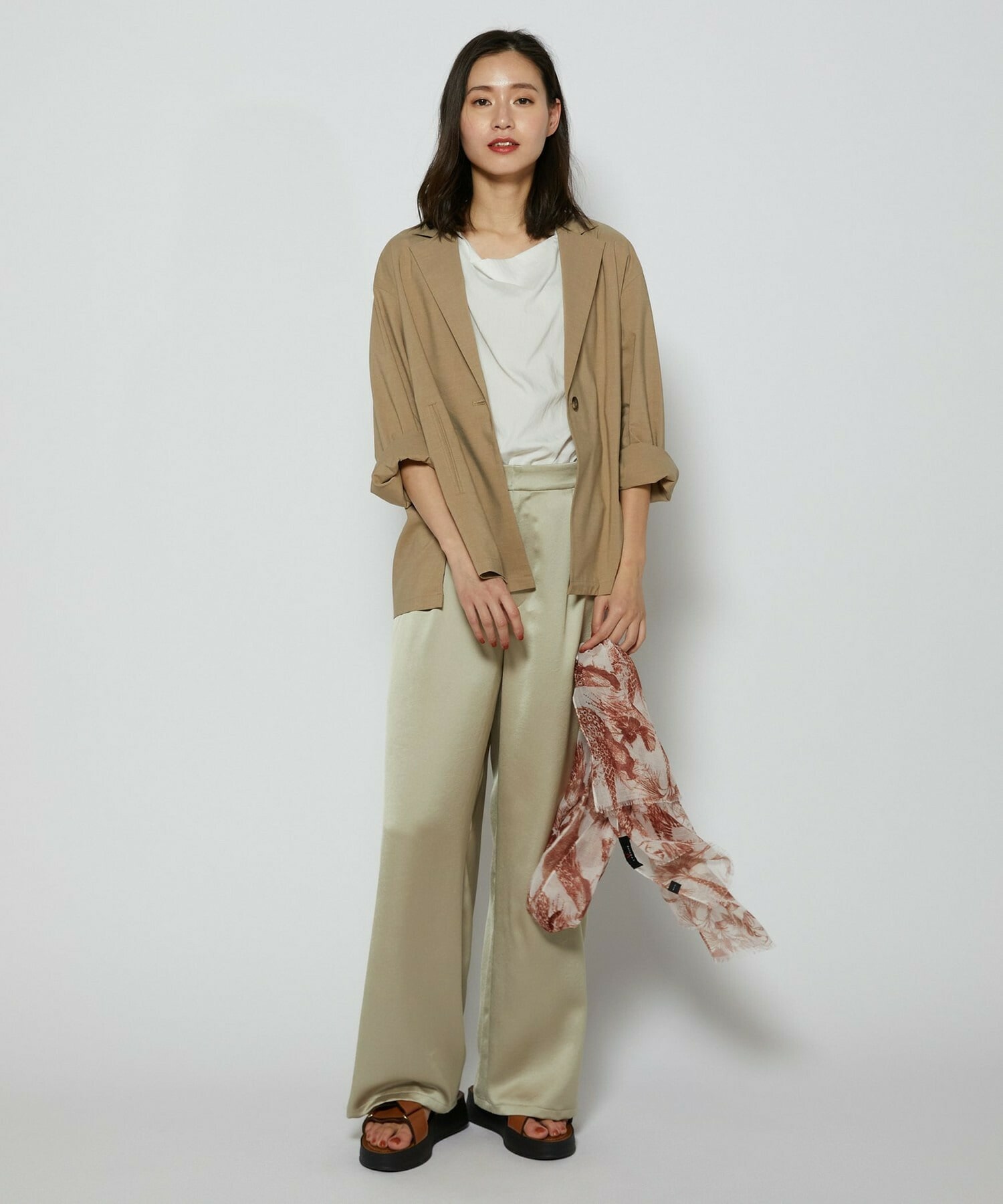 【L'EQUIPE】［eclat 2026年5月号掲載商品］ヴィンテージサテンパンツ 詳細画像 チャコール 3