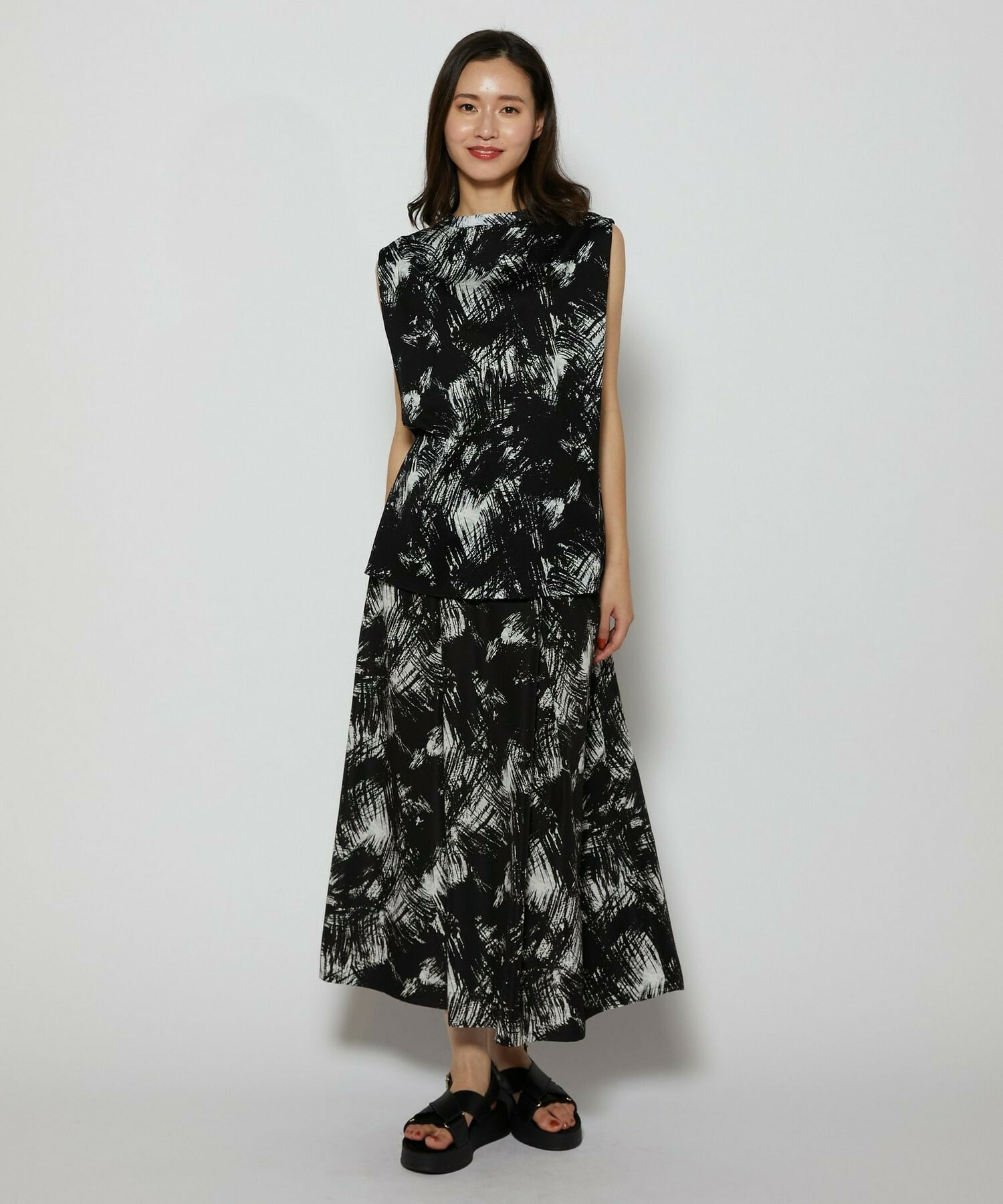 【L'EQUIPE】ブラッシュプリントスカート 詳細画像 ブラック系その他 6