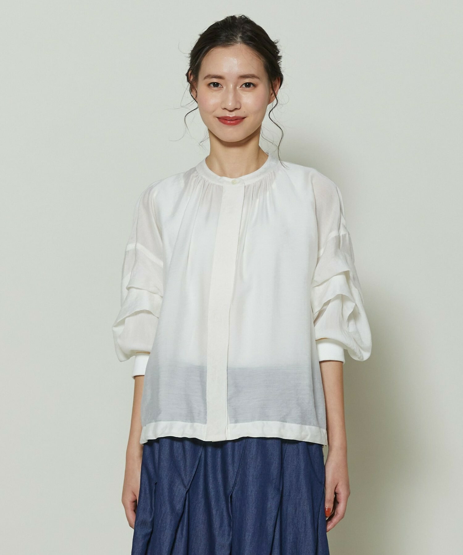 【GREEN】シルク混エアリー平織ブラウス 詳細画像 ネイビー 11