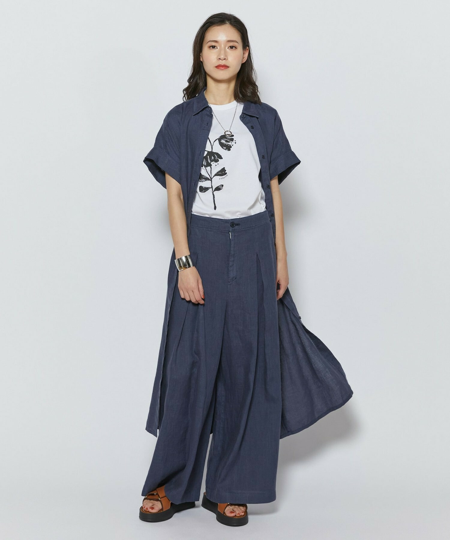 【L'EQUIPE】フラワー顔料プリントTシャツ 詳細画像 ブラック 2