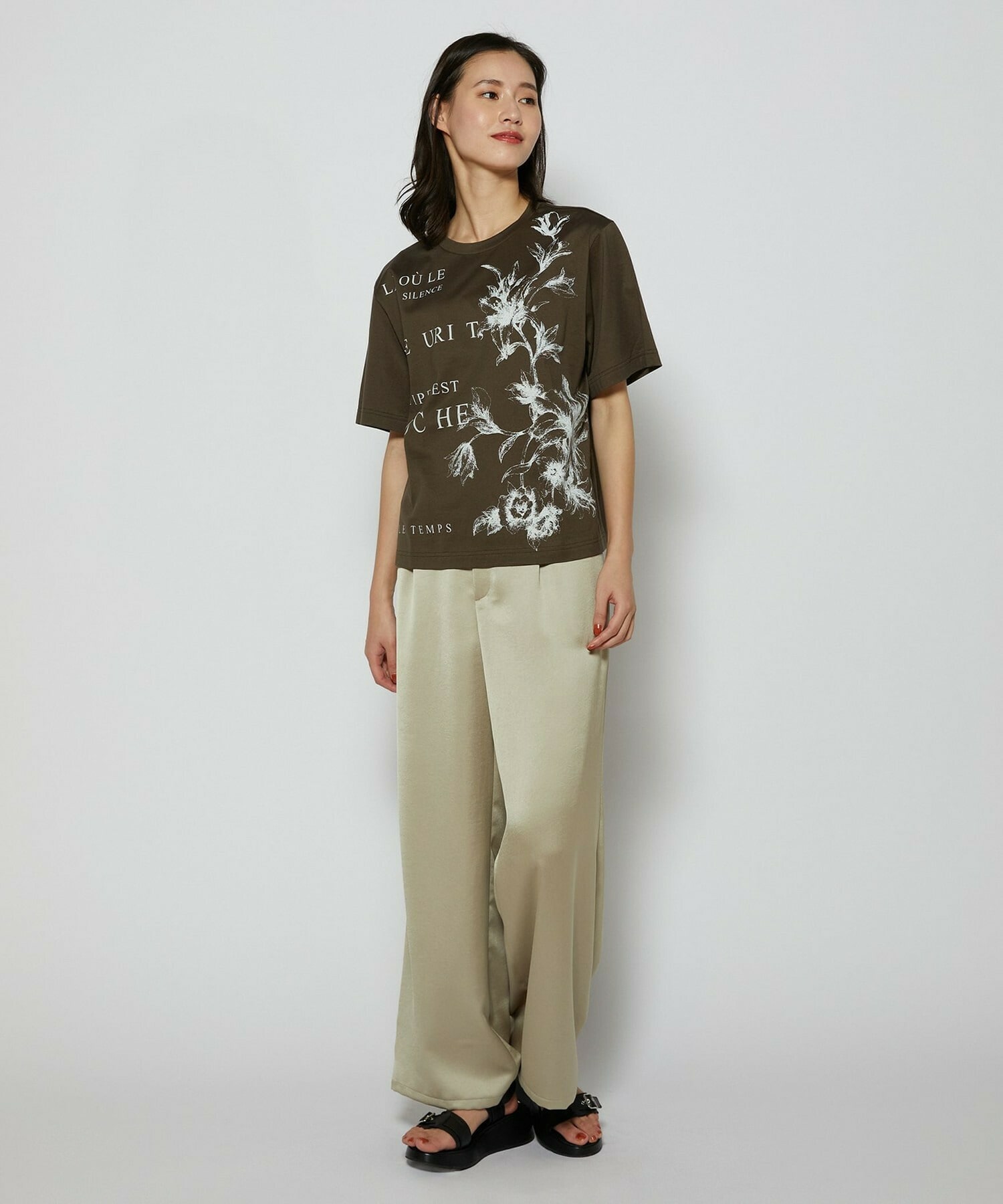 【L'EQUIPE】60/2シルケット天竺フラワーロゴプリントTシャツ 詳細画像 カーキ 2