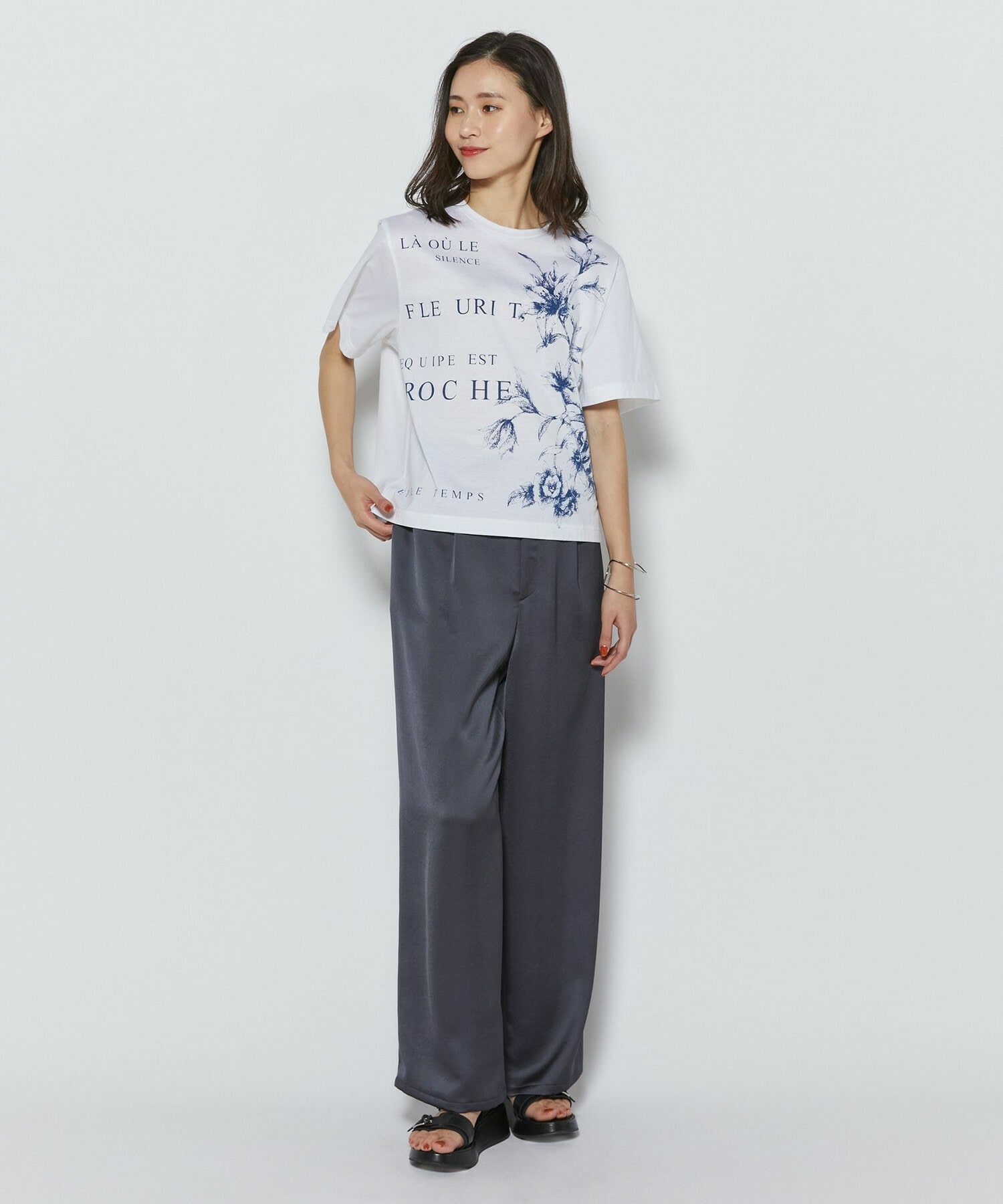 【L'EQUIPE】60/2シルケット天竺フラワーロゴプリントTシャツ 詳細画像 カーキ 6