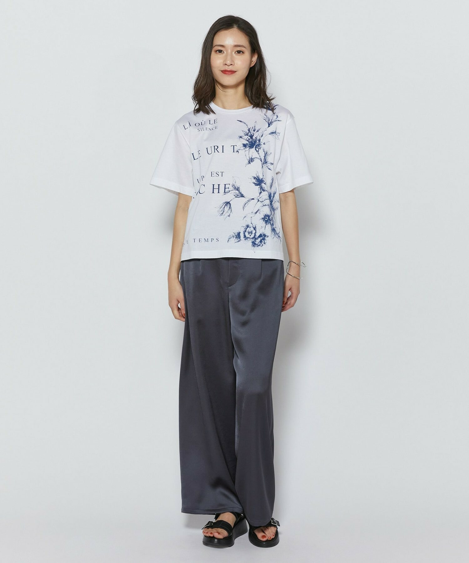 【L'EQUIPE】60/2シルケット天竺フラワーロゴプリントTシャツ 詳細画像 カーキ 8