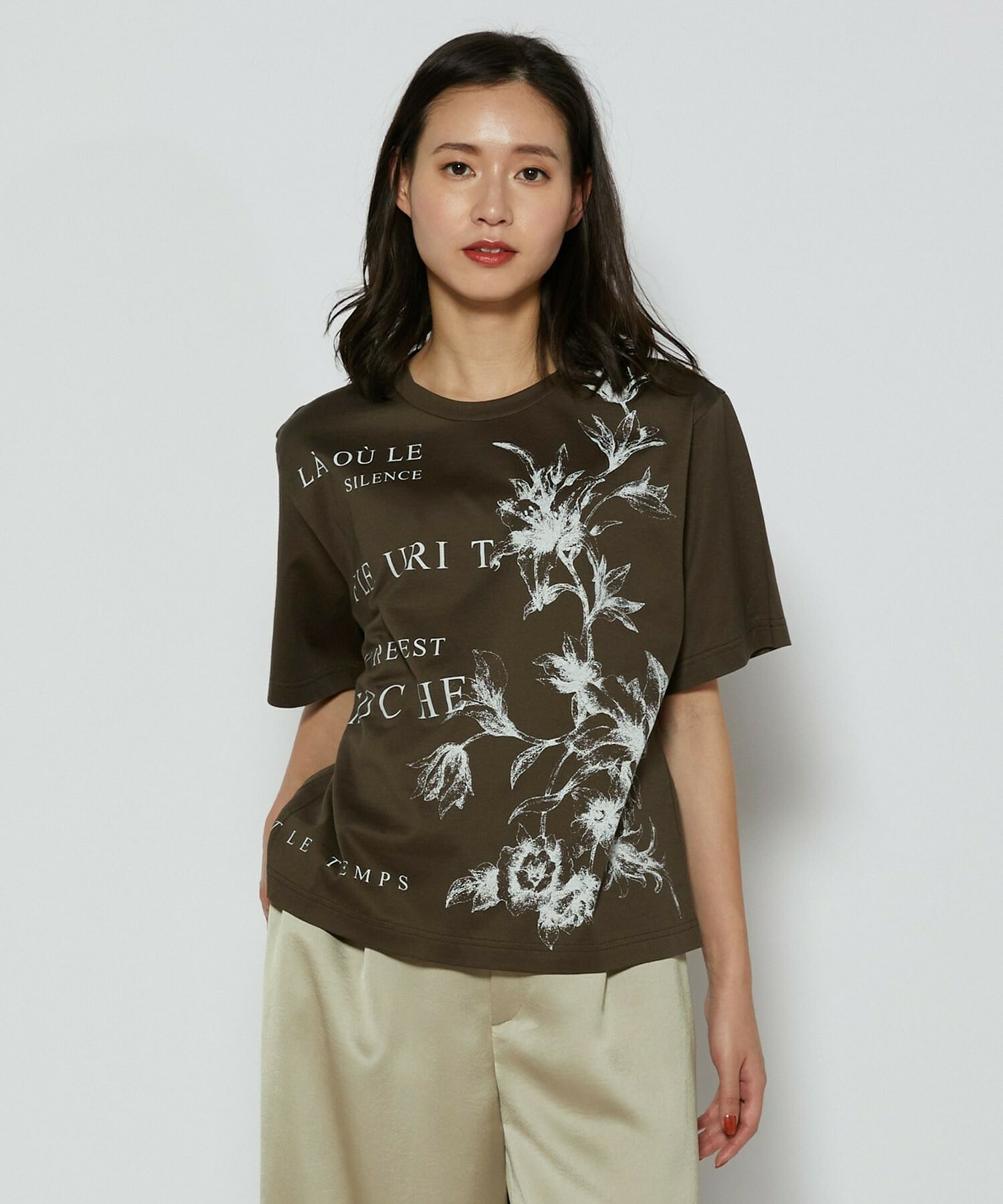 【L'EQUIPE】60/2シルケット天竺フラワーロゴプリントTシャツ 詳細画像 カーキ 1