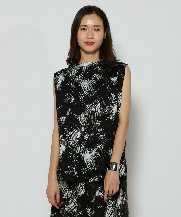 ブラッシュプリント天竺カットソーブラッシュプリント天竺カットソー