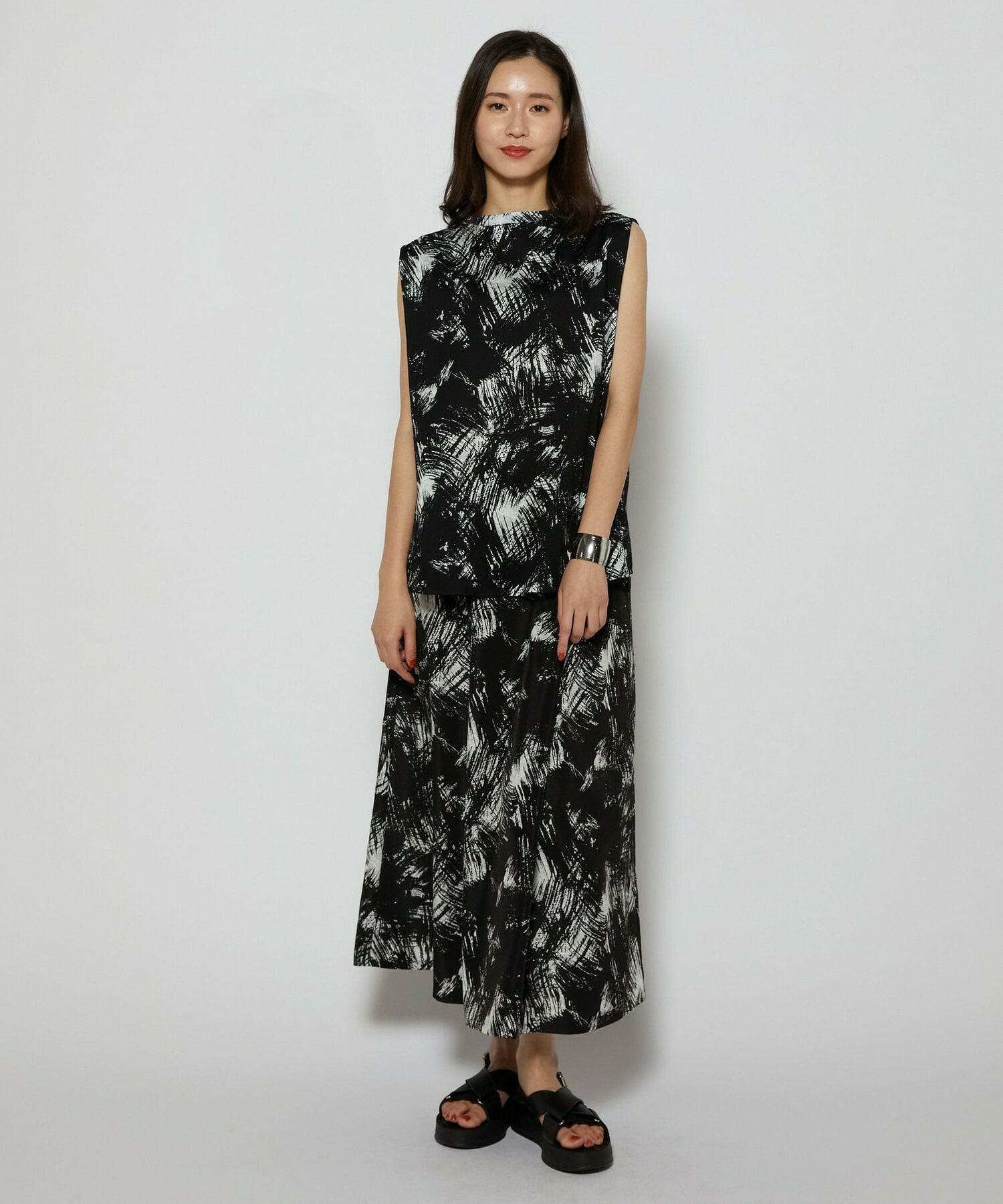 【L'EQUIPE】ブラッシュプリント天竺カットソー 詳細画像 ブラック系その他 5