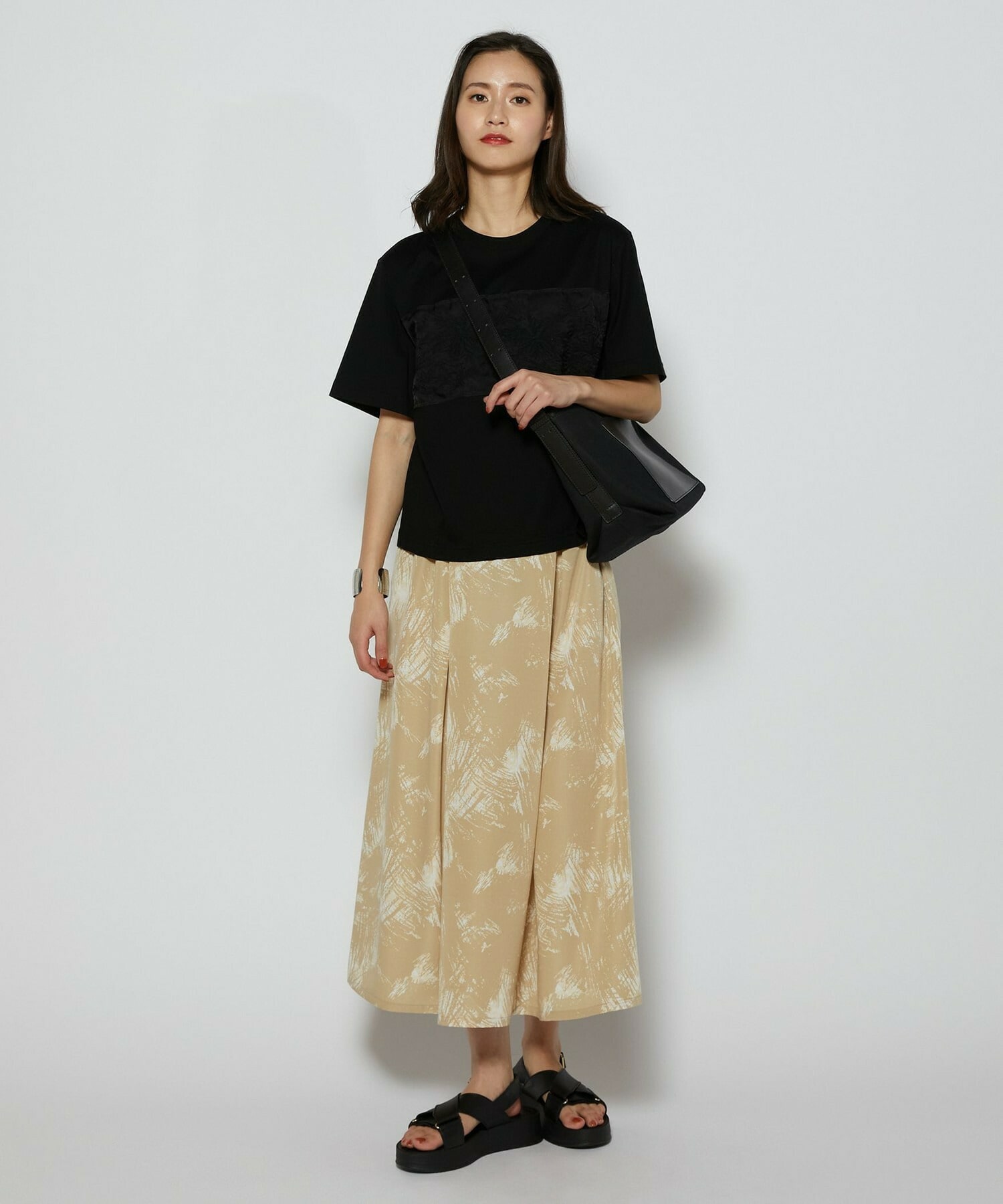 【L'EQUIPE】オーガンジー刺繍Tシャツ 詳細画像 ブラック 2