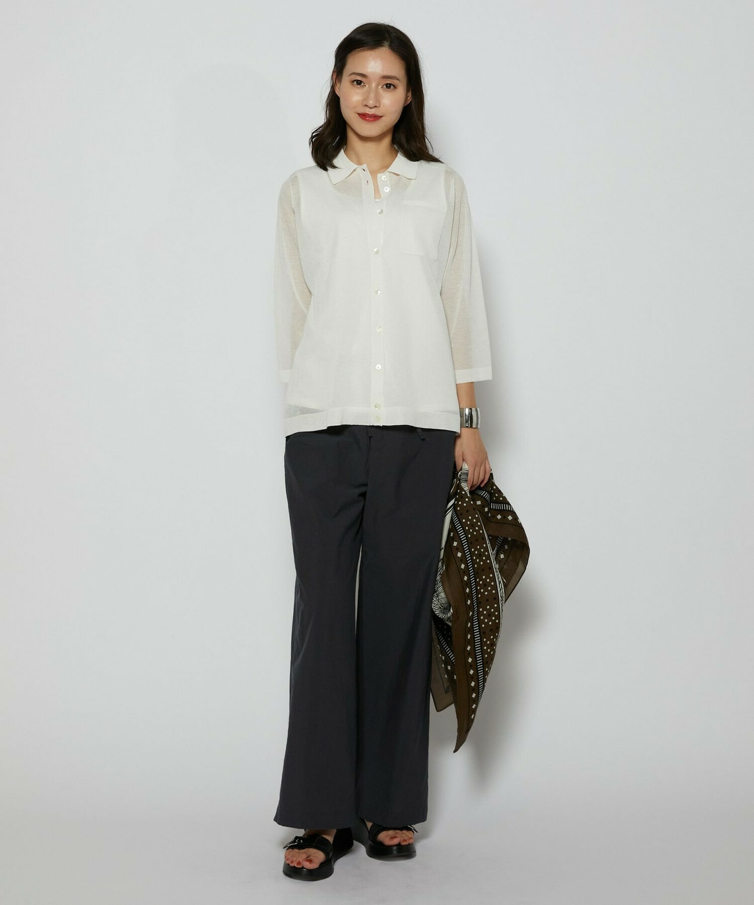 【L'EQUIPE】［eclat 2026年5月号掲載商品］manipuri カラー別注ストール 詳細画像 カーキ 14