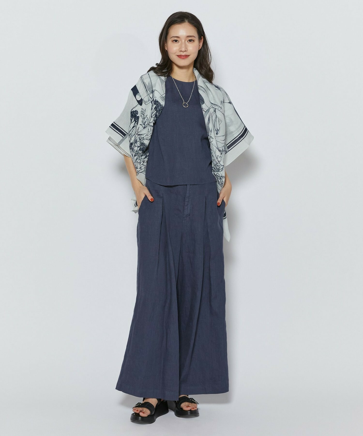 【L'EQUIPE】［eclat 2026年5月号掲載商品］manipuri カラー別注ストール 詳細画像 カーキ 3