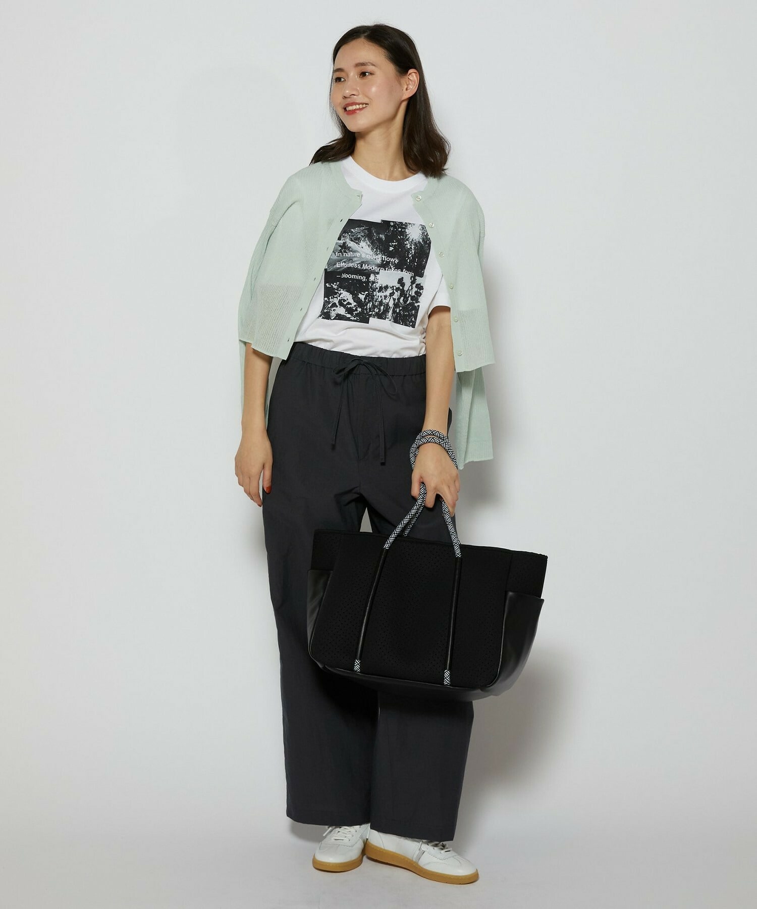 【L'EQUIPE】［eclat 2026年5月号掲載商品］mjus&times;L&rsquo;EQUIPEコラボスニーカー 詳細画像 ベージュ 12