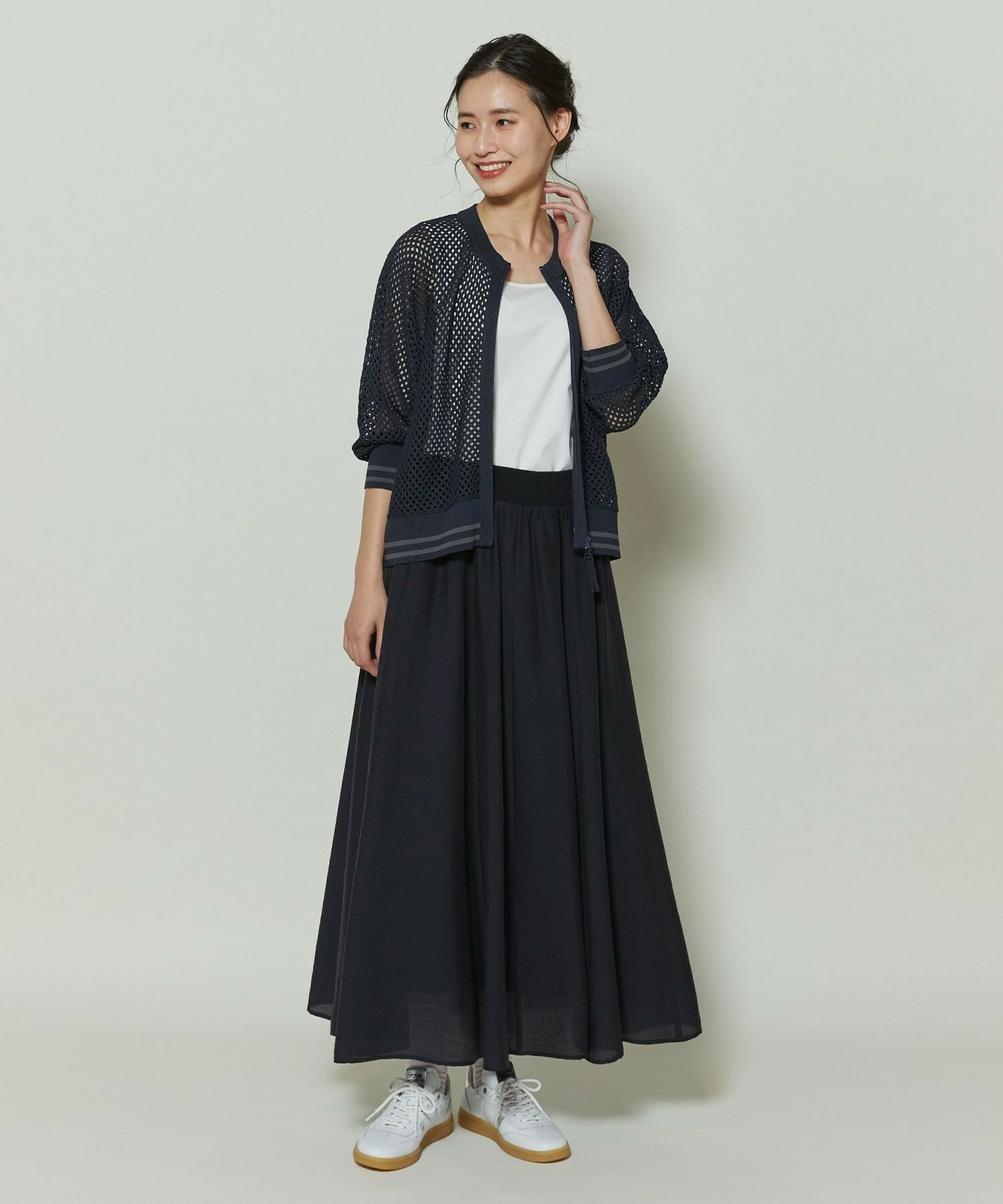 【L'EQUIPE】［eclat 2026年5月号掲載商品］mjus&times;L&rsquo;EQUIPEコラボスニーカー 詳細画像 ベージュ 2