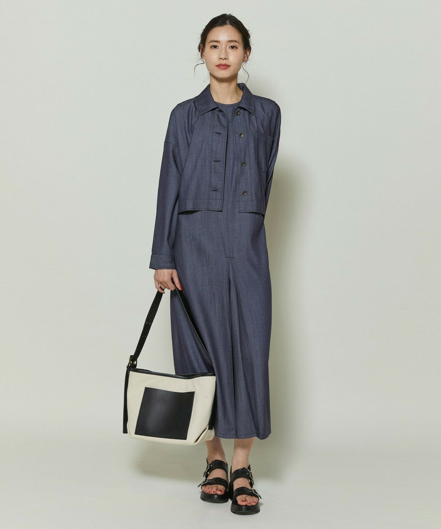 【L'EQUIPE】［eclat 2026年5月号掲載商品］CORSOROMA,9コラボWベルトサンダル 詳細画像 ブラック 1