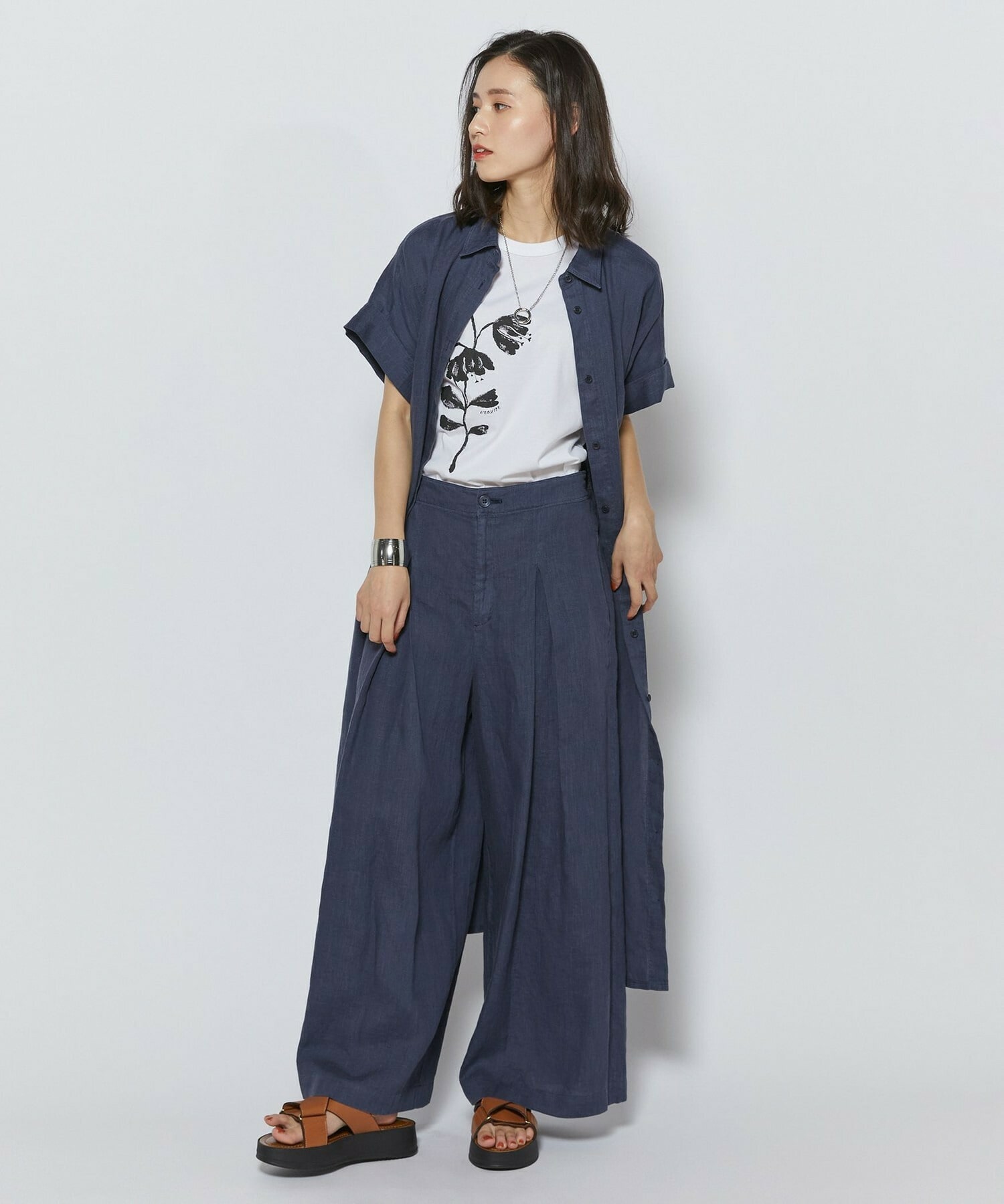 【L'EQUIPE】【Lサイズ】フラワー顔料プリントTシャツ 詳細画像 ブラック 3