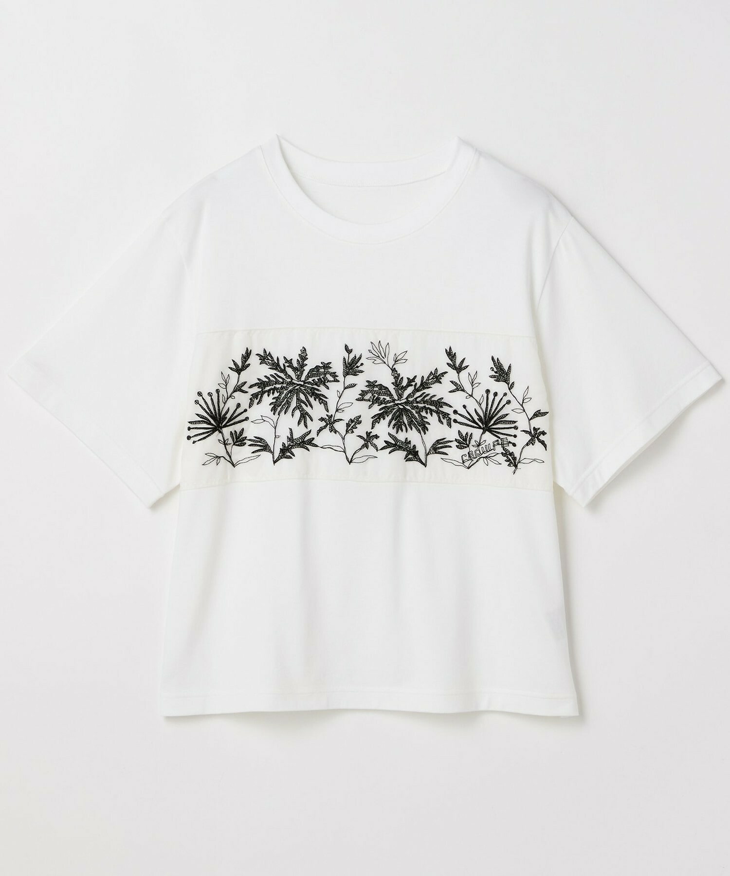 【L'EQUIPE】【大きいサイズ】オーガンジー刺繍Tシャツ 詳細画像 ホワイト 9